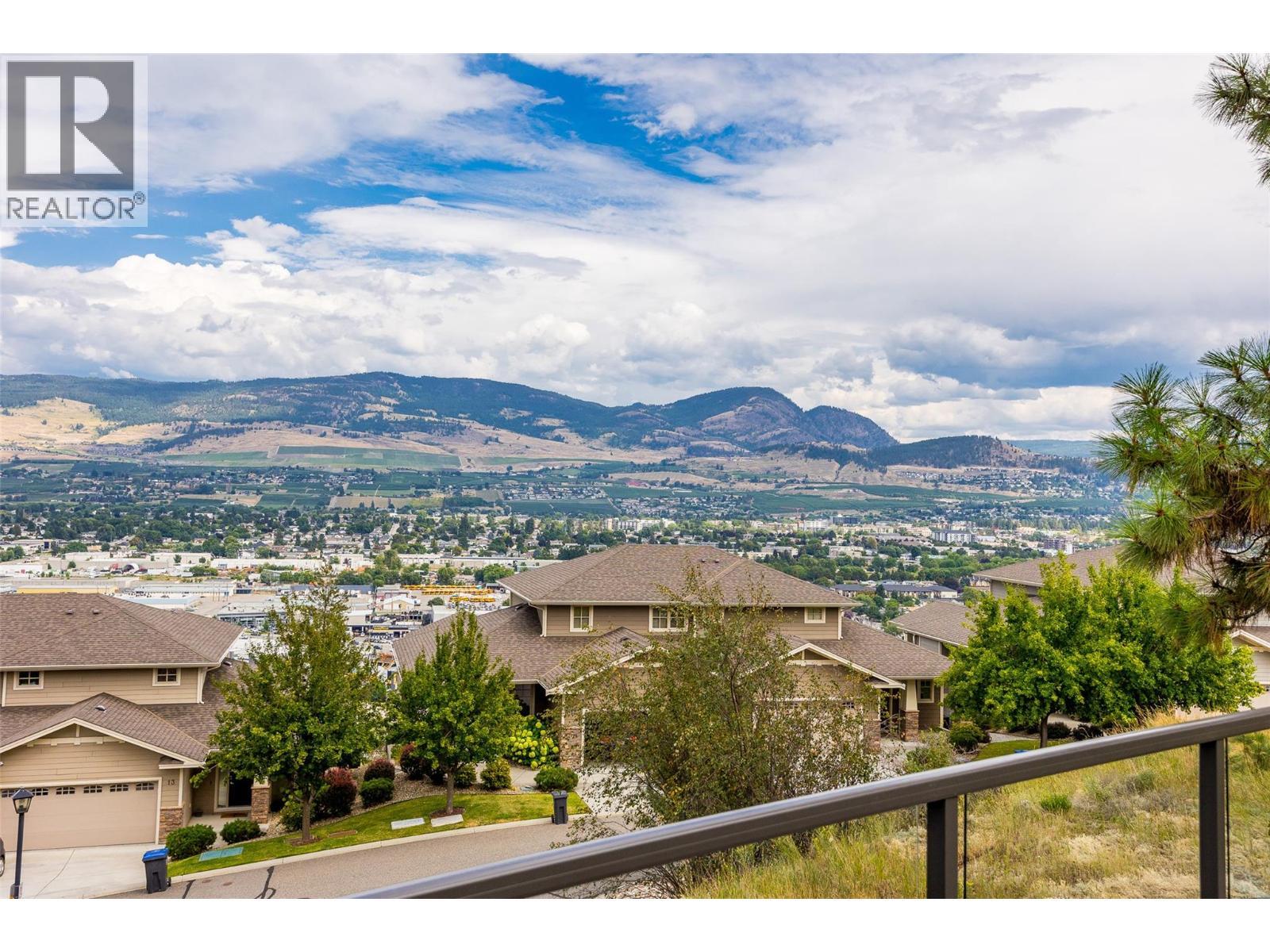 KELOWNA, British Columbia, V1V 1J5, CA, 2 Bedrooms Bedrooms, ,2 BathroomsBathrooms,Residential,For Sale,1948319