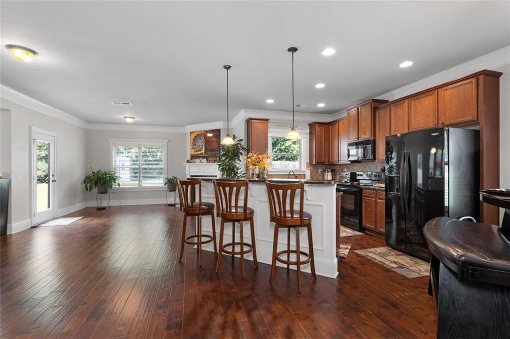 Loganville, Georgia, 30052, United States, 6 Bedrooms Bedrooms, ,5 BathroomsBathrooms,Residential,For Sale,1925493
