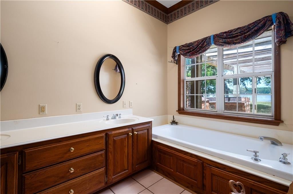 Natchitoches, Louisiana, 71457, United States, 3 Bedrooms Bedrooms, ,3 BathroomsBathrooms,Residential,For Sale,1983691