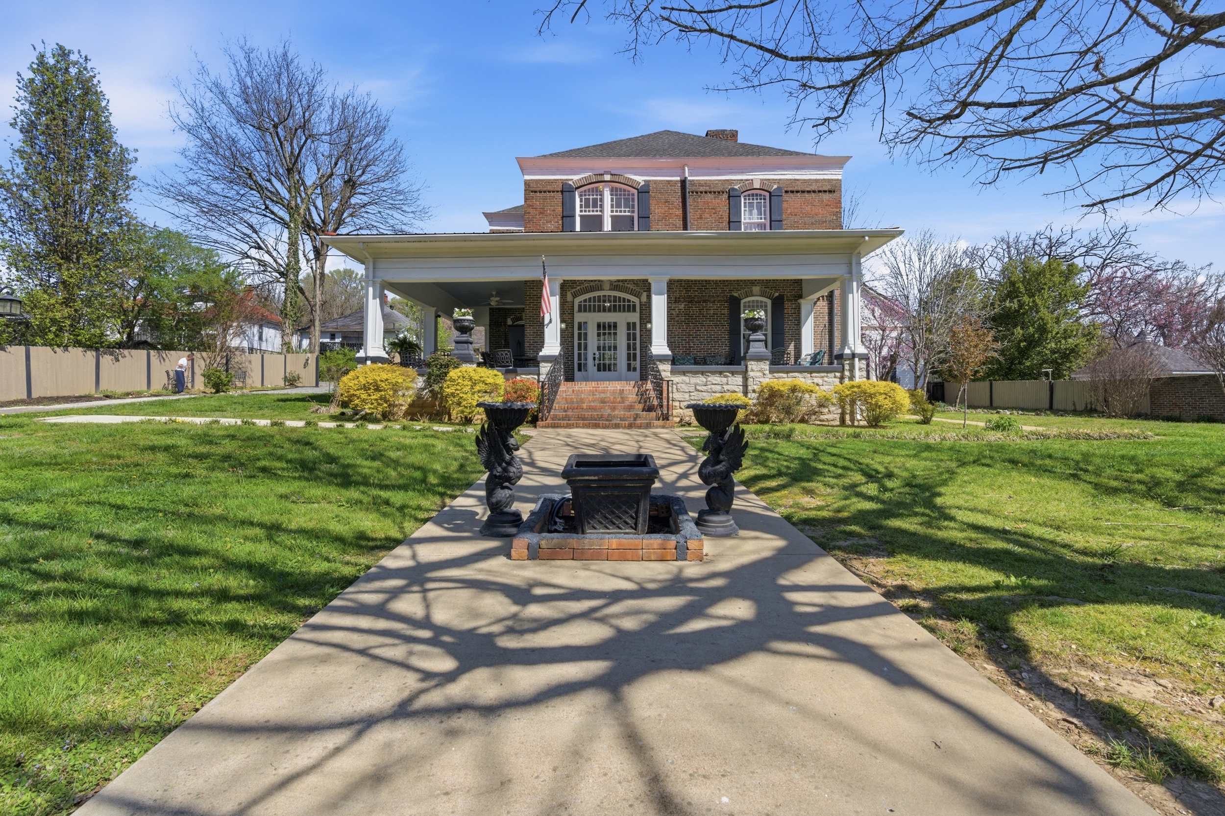  404 Washington Street East, Fayetteville, TN 37334 - 物件實景