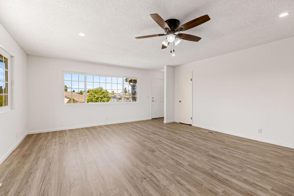 Watsonville, California, 95076, United States, 3 Bedrooms Bedrooms, ,2 BathroomsBathrooms,Residential,For Sale,1976793