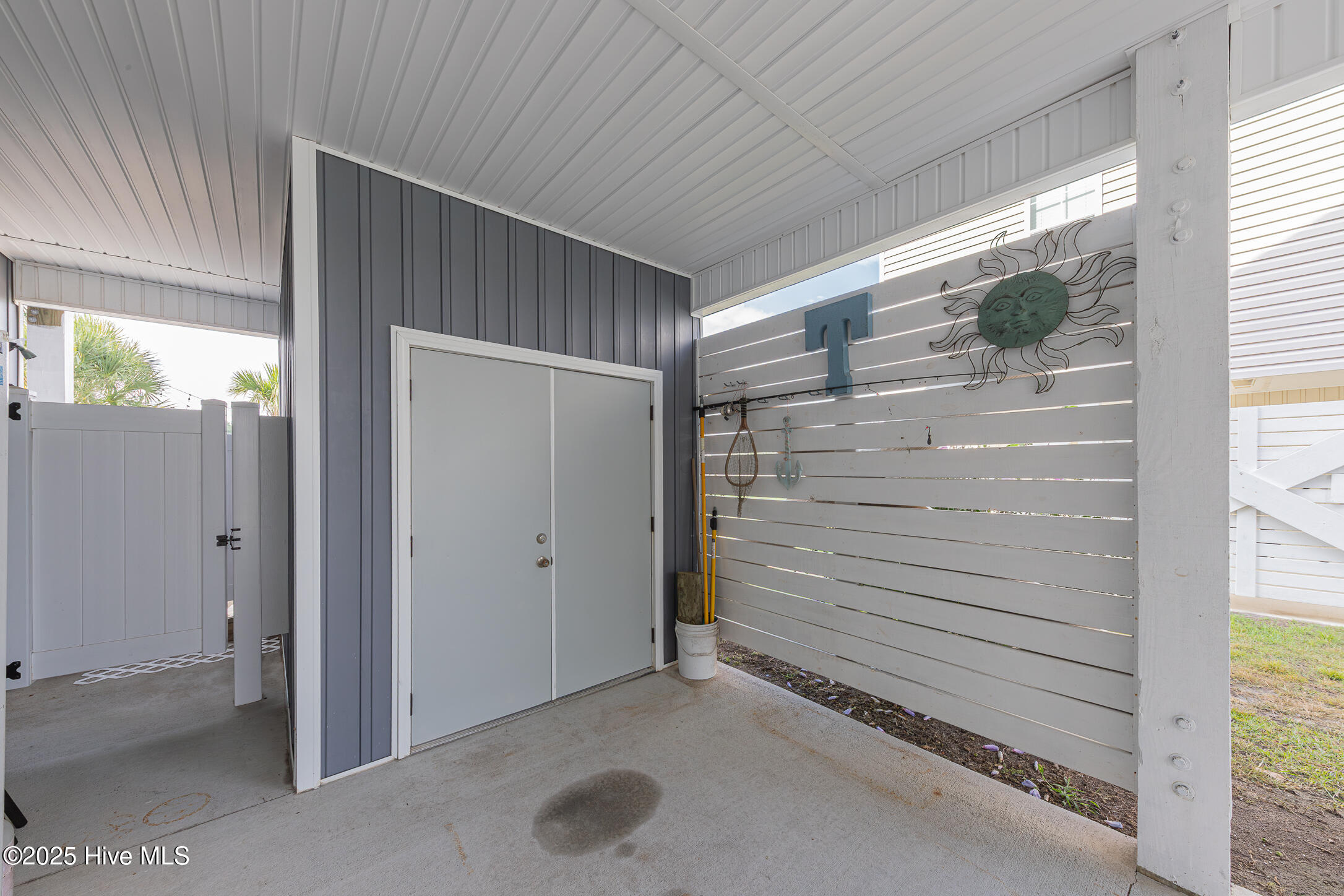 Hubert, North Carolina, 28539, United States, 4 Bedrooms Bedrooms, ,3 BathroomsBathrooms,Residential,For Sale,1974043