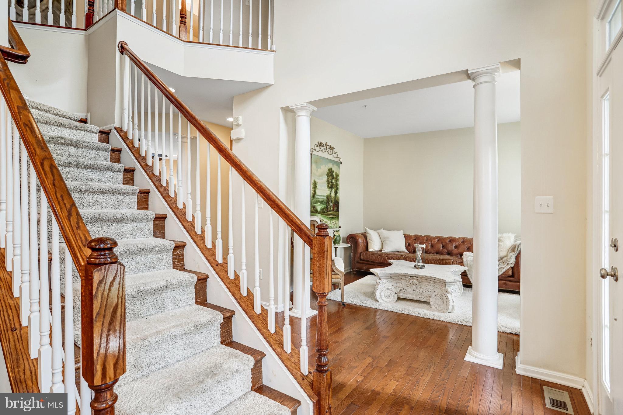 Lanham, Maryland, 20706, United States, 6 Bedrooms Bedrooms, ,5 BathroomsBathrooms,Residential,For Sale,2002849