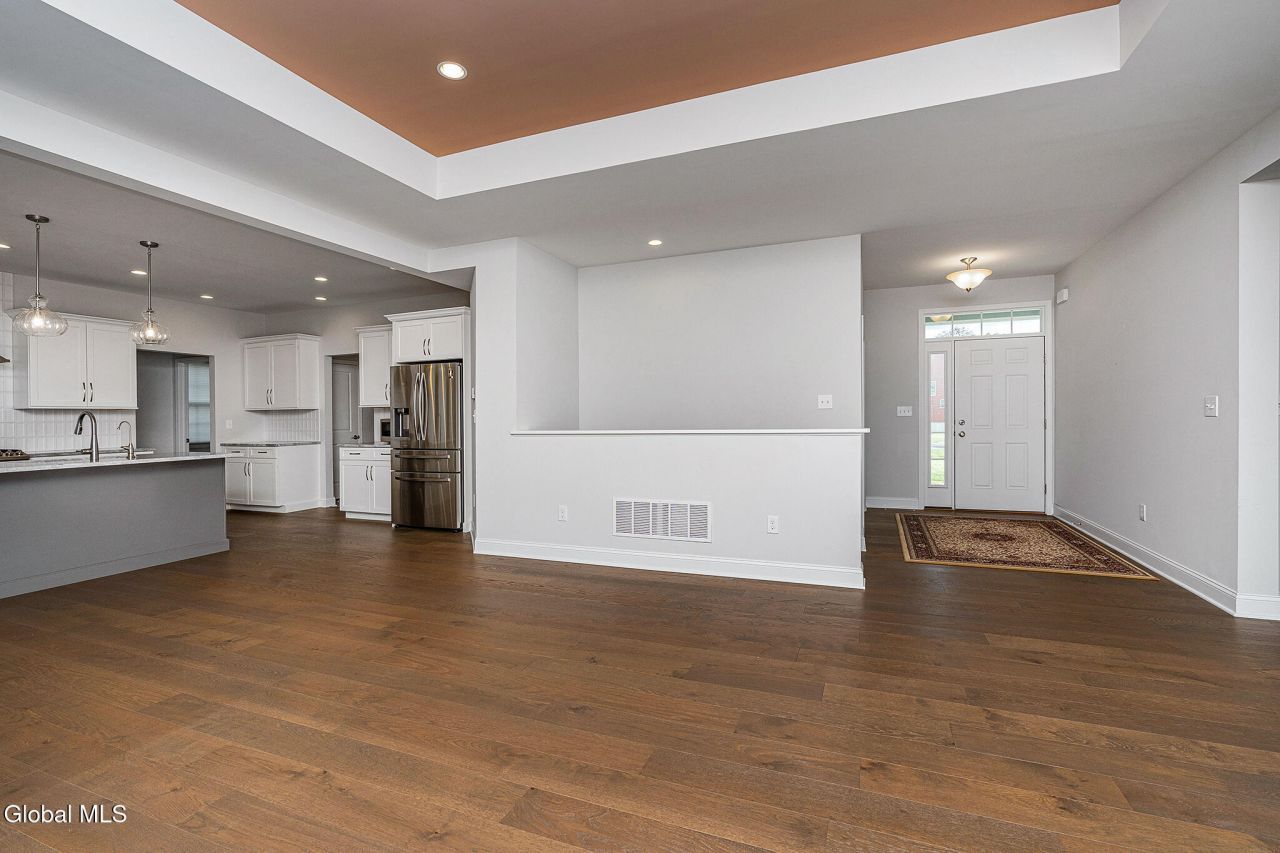 Halfmoon, New York, 12065, United States, 4 Bedrooms Bedrooms, ,3 BathroomsBathrooms,Residential,For Sale,1987891