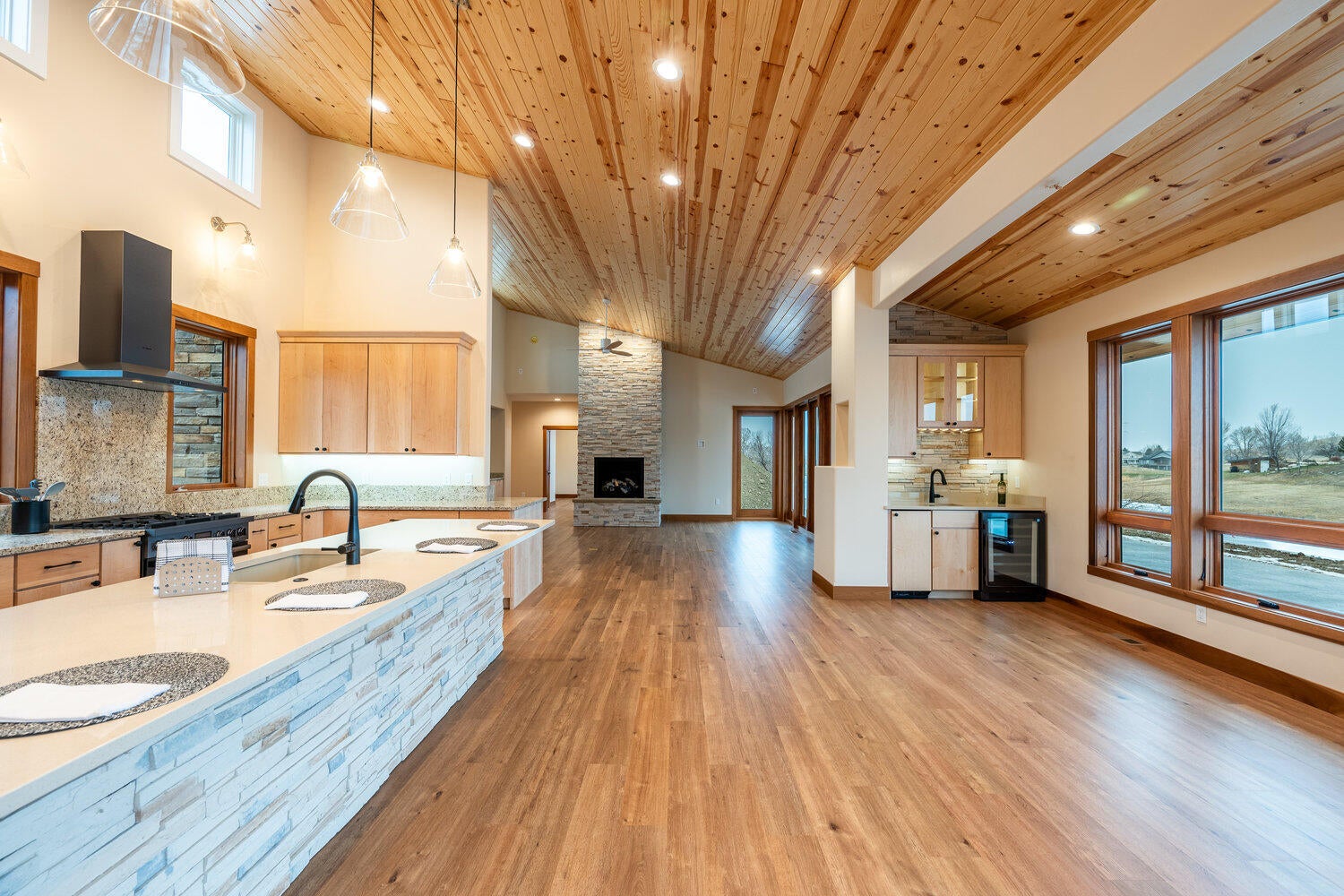 Sheridan, Wyoming, 82801, United States, 4 Bedrooms Bedrooms, ,4 BathroomsBathrooms,Residential,For Sale,1984212