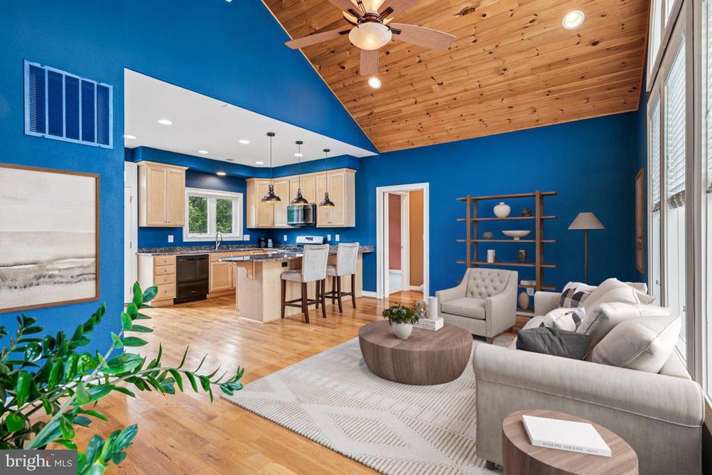 Hillsboro, Virginia, 20132, United States, 2 Bedrooms Bedrooms, ,2 BathroomsBathrooms,Residential,For Sale,1798286