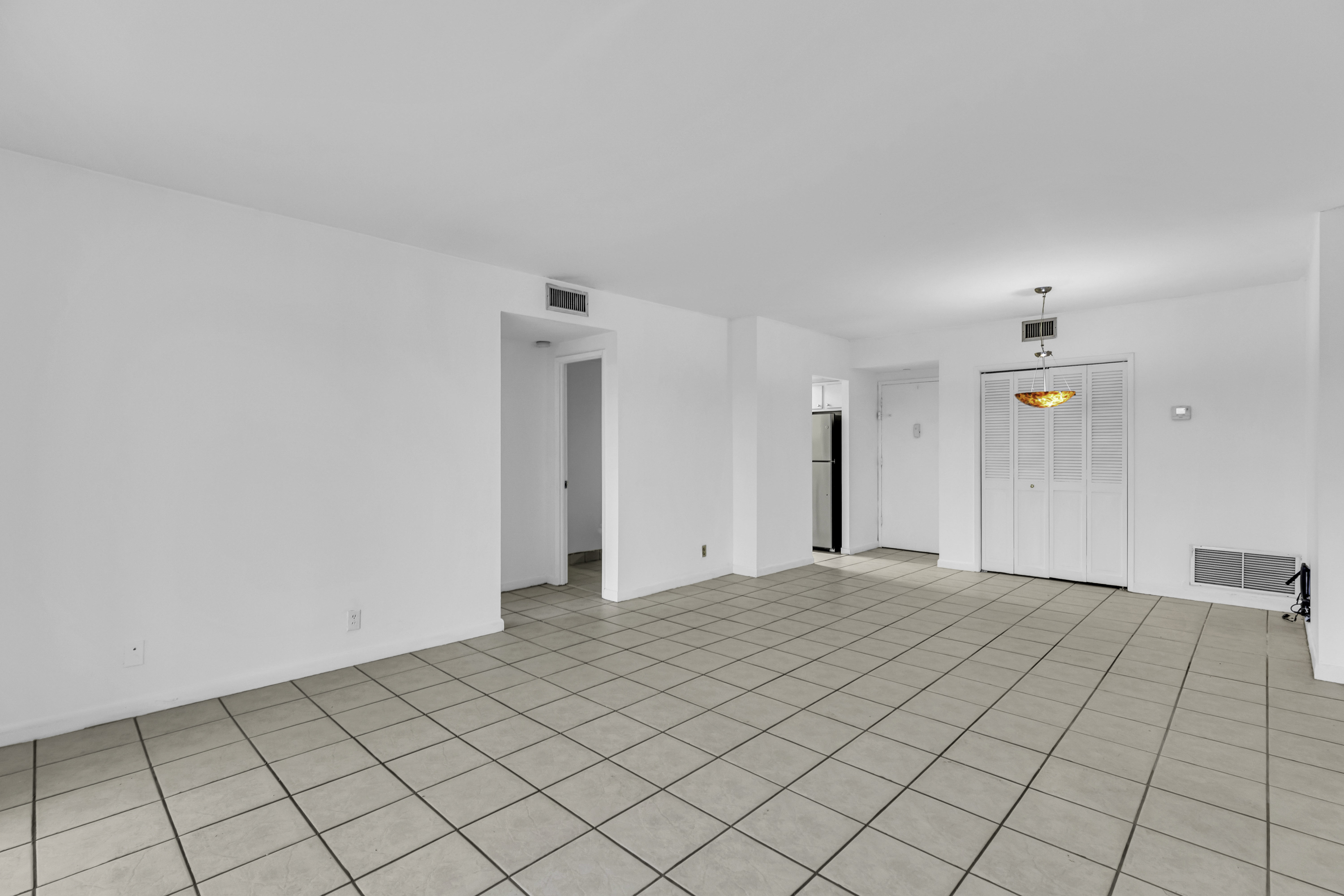  4200 Hillcrest Dr, Hollywood, FL, 33021 - 物件實景