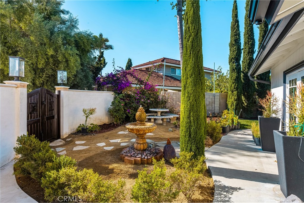 Orange, California, 92865, United States, 4 Bedrooms Bedrooms, ,3 BathroomsBathrooms,Residential,For Sale,1989435