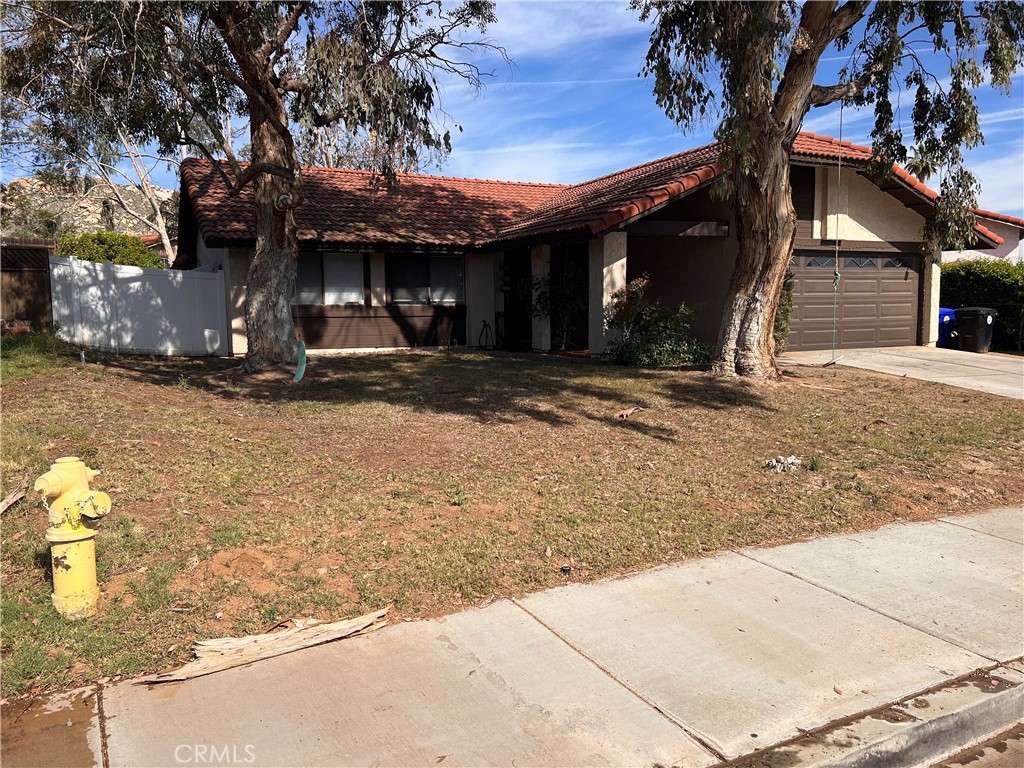 Jurupa Valley, California, 92509, United States, 3 Bedrooms Bedrooms, ,2 BathroomsBathrooms,Residential,For Sale,2030218