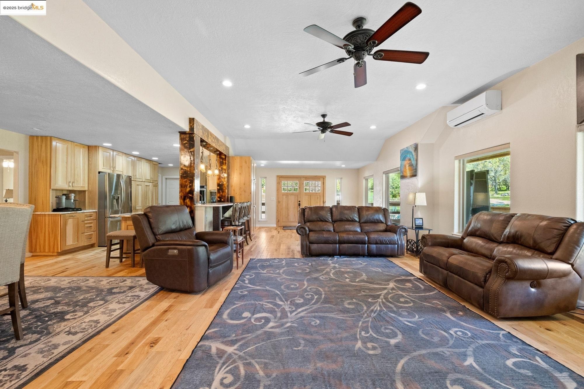 Sonora, California, 95370, United States, 4 Bedrooms Bedrooms, ,2 BathroomsBathrooms,Residential,For Sale,1923543