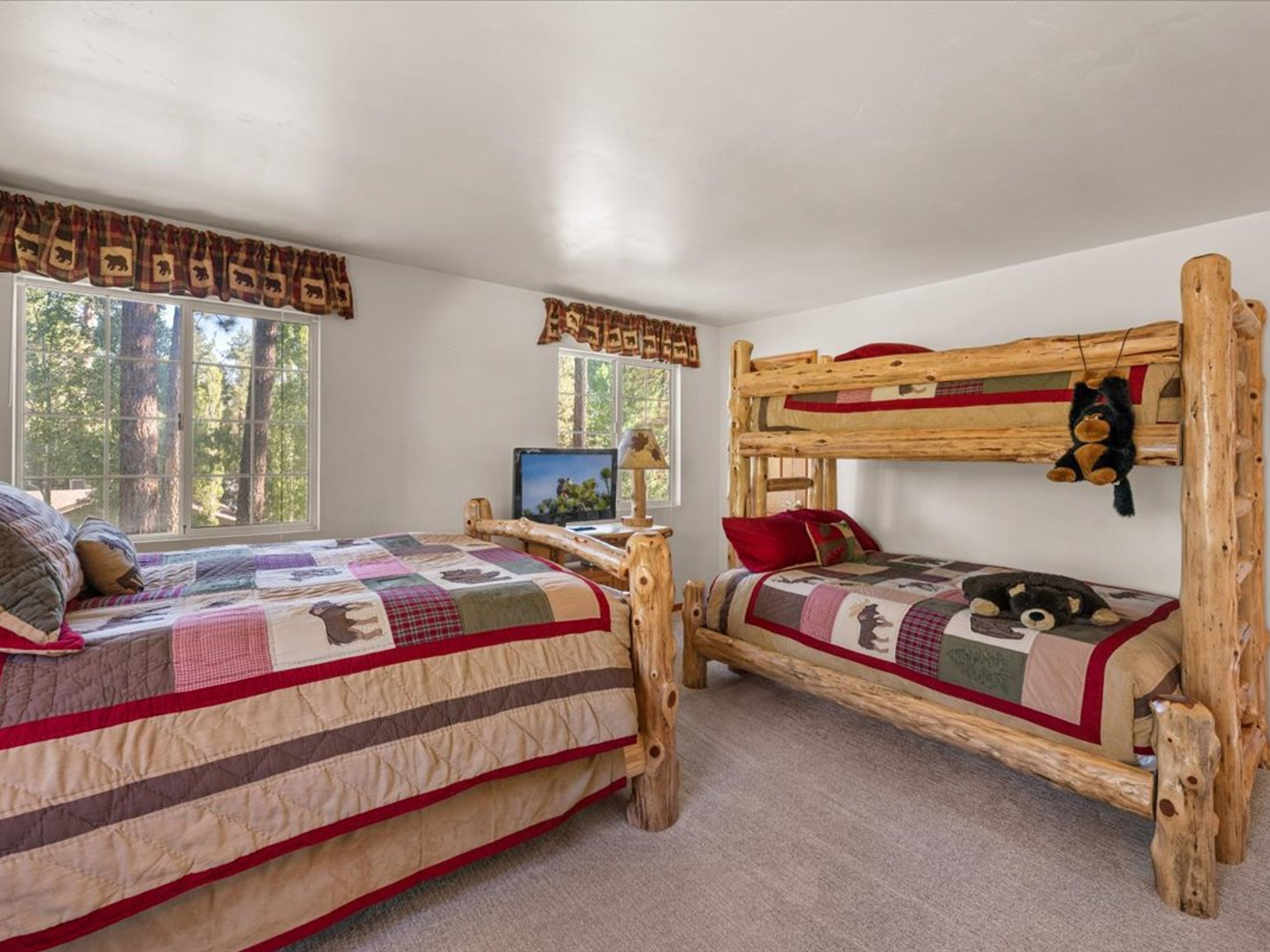  416 Pineview Drive, Big Bear, CA 92314 - 物件實景