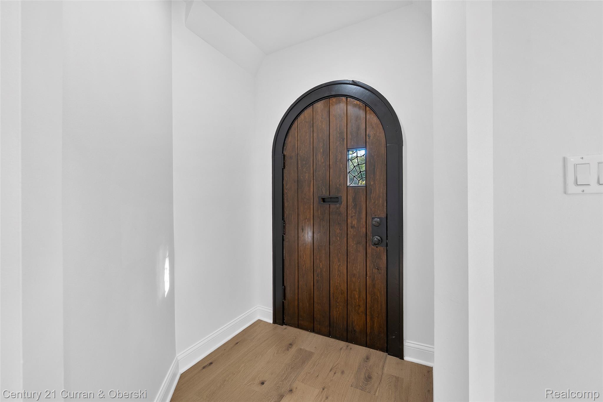 Dearborn, Michigan, 48124, United States, 4 Bedrooms Bedrooms, ,3 BathroomsBathrooms,Residential,For Sale,1979492