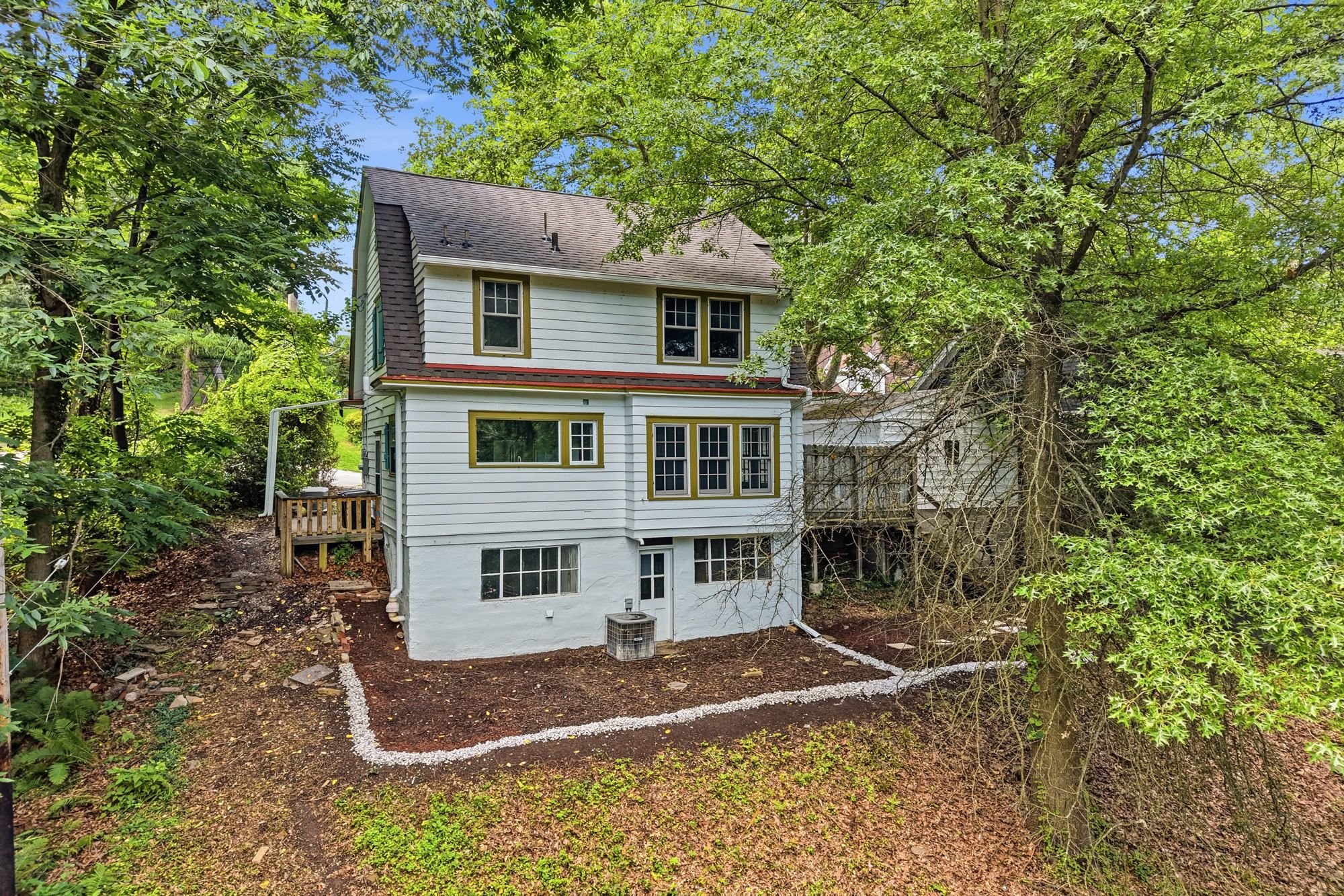  235 Oakview Avenue, Pittsburgh, PA 15218 - 物件實景