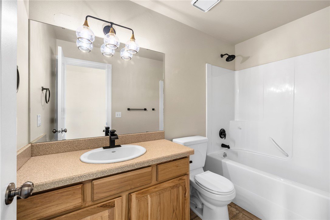 Shepherd, Montana, 59079, United States, 5 Bedrooms Bedrooms, ,3 BathroomsBathrooms,Residential,For Sale,1998698