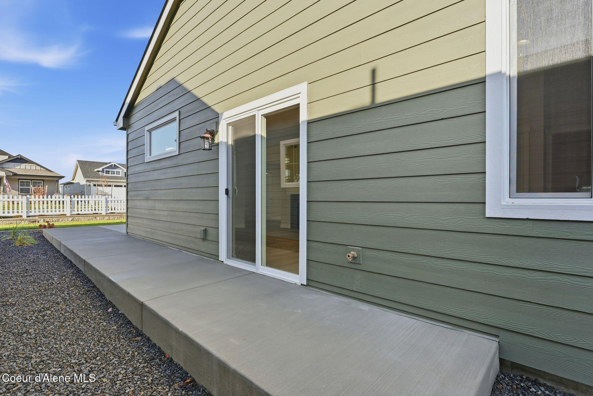 Coeur D'alene, Idaho, 83815, United States, 3 Bedrooms Bedrooms, ,Residential,For Sale,1991983