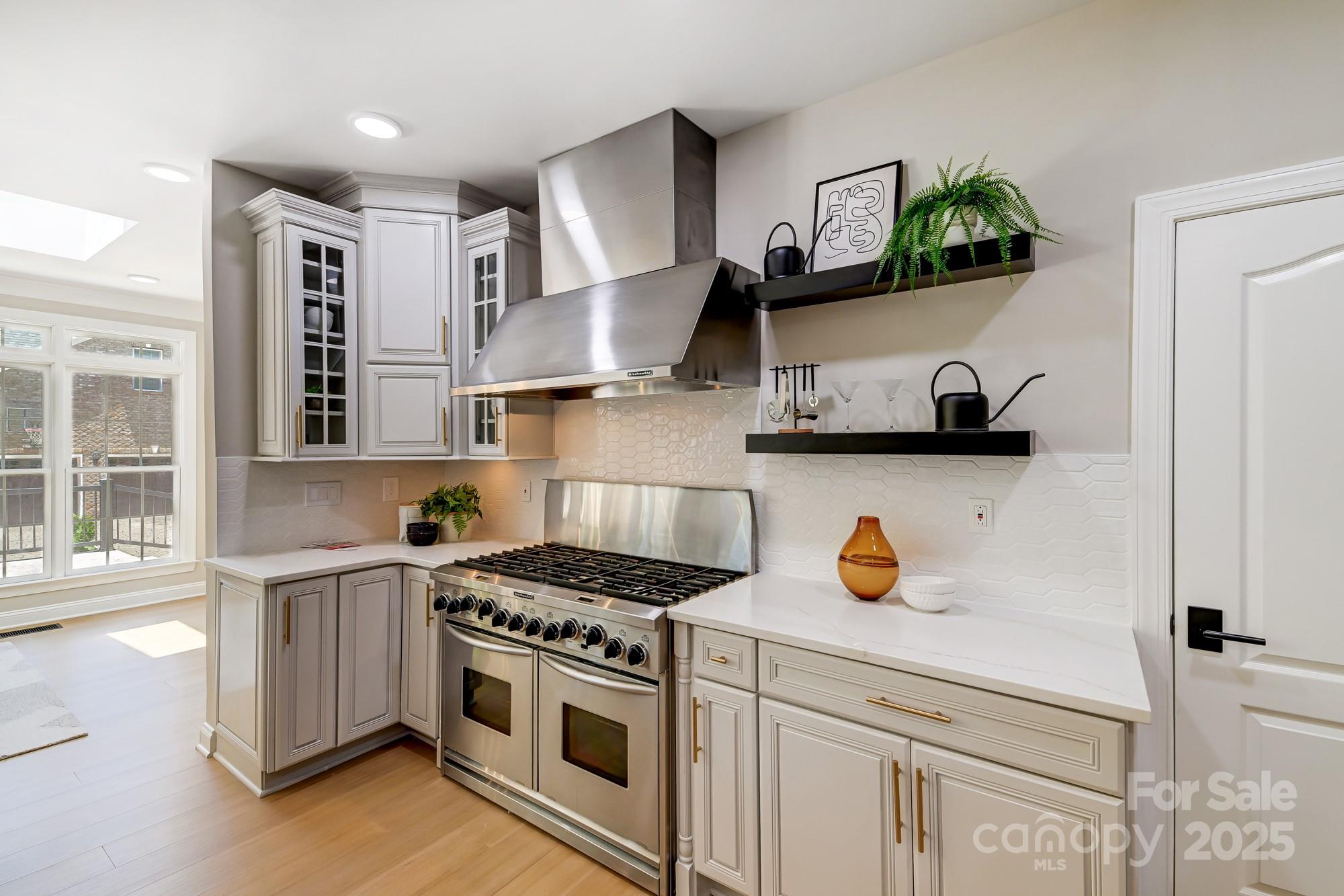 Charlotte, North Carolina, 28226, United States, 4 Bedrooms Bedrooms, ,4 BathroomsBathrooms,Residential,For Sale,1795326