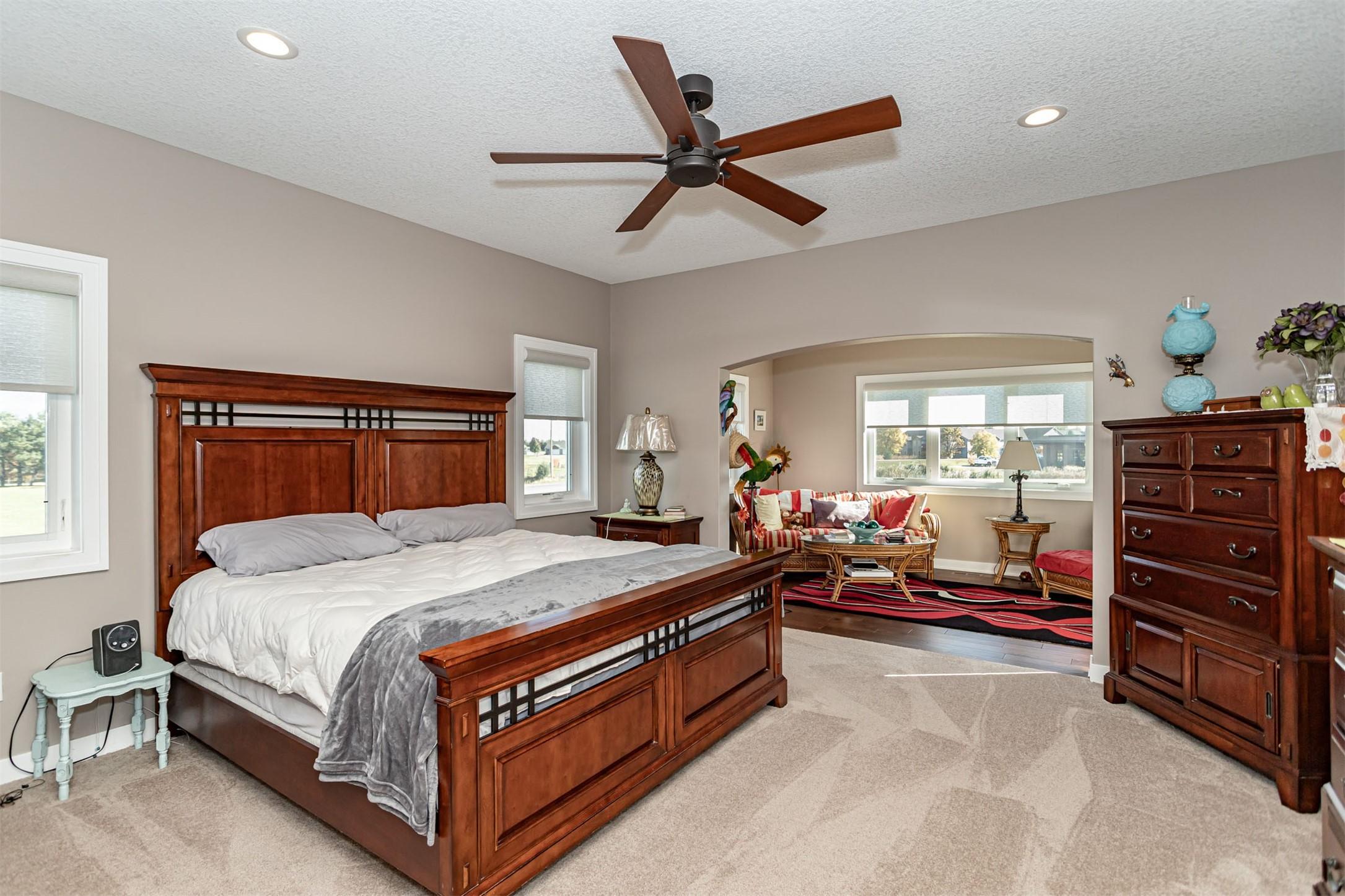 Huxley, Iowa, 50124, United States, 3 Bedrooms Bedrooms, ,4 BathroomsBathrooms,Residential,For Sale,1975507