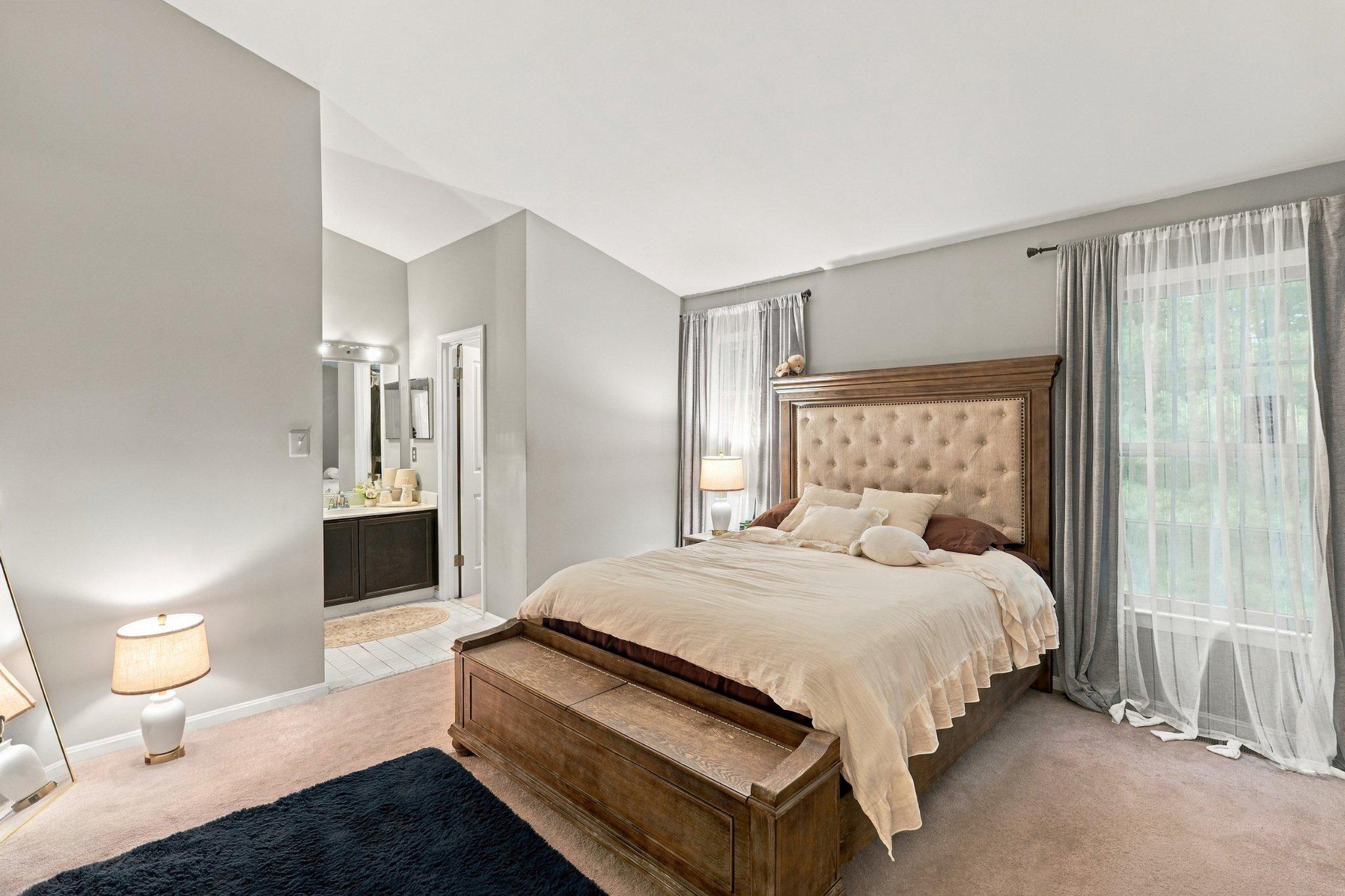  12222 Apple Orchard Court, Fairfax, VA, 22033 - 物件實景