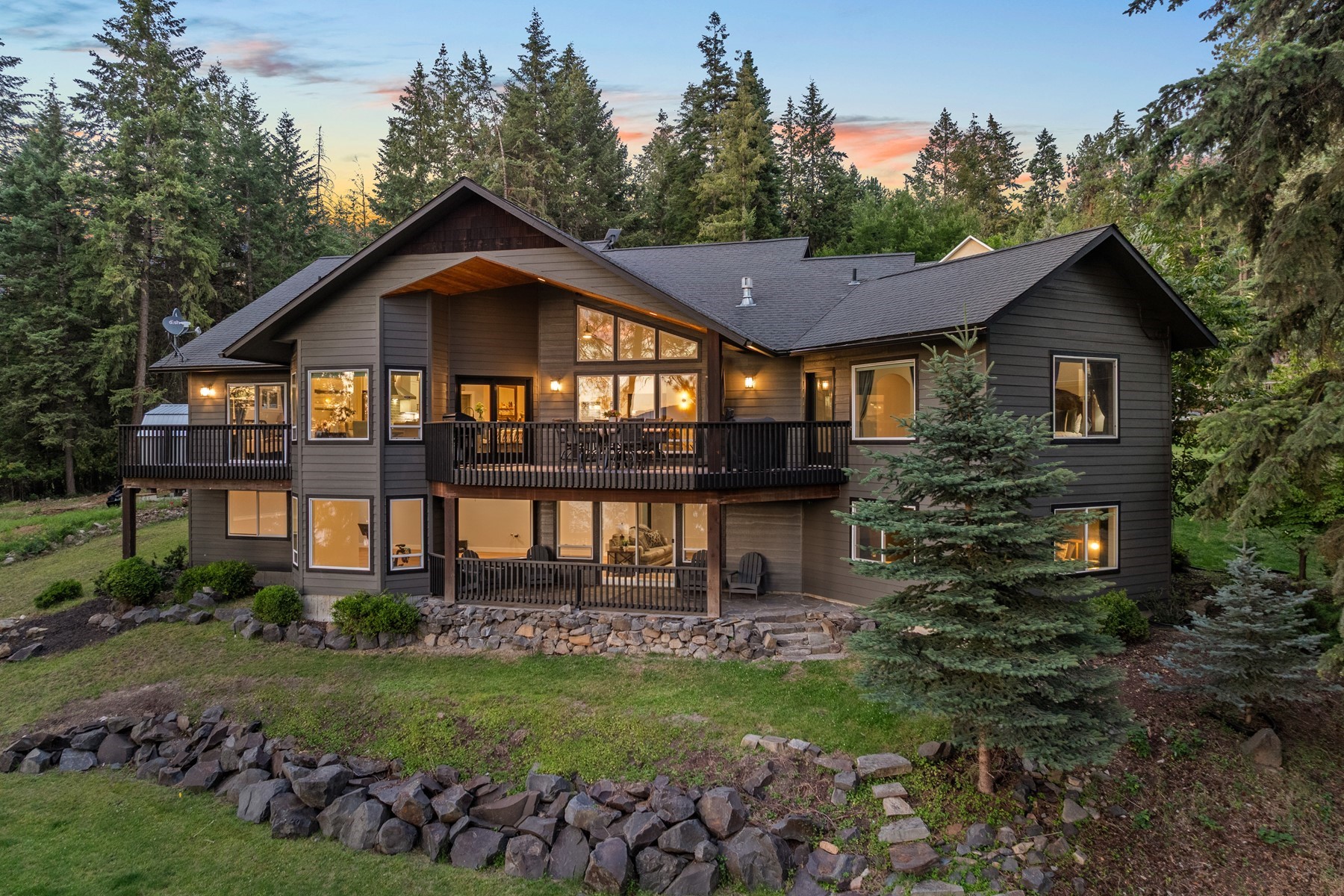  Lakeview Mountain Modern - 物件實景