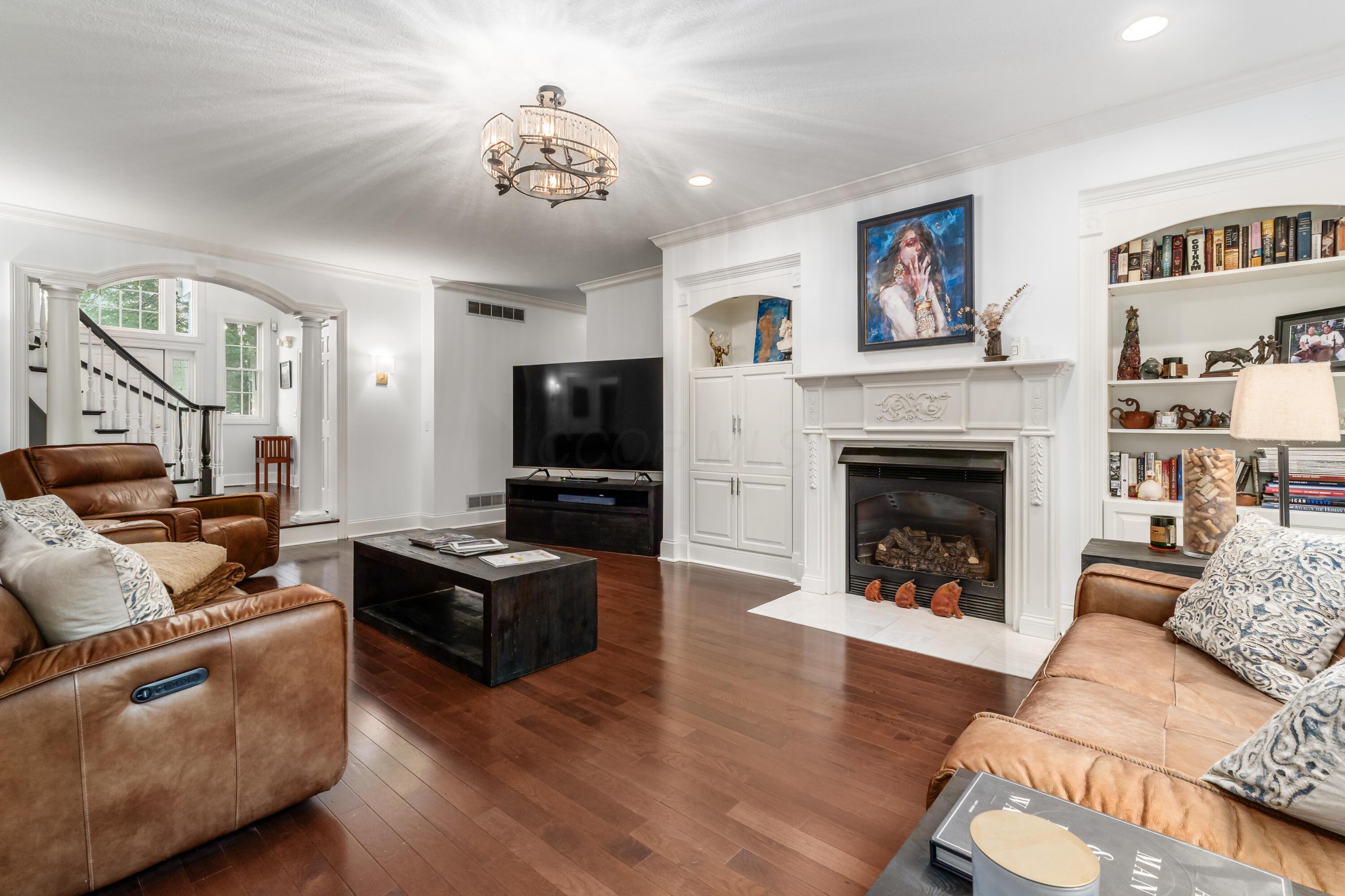 Blacklick, Ohio, 43004, United States, 5 Bedrooms Bedrooms, ,6 BathroomsBathrooms,Residential,For Sale,1895404