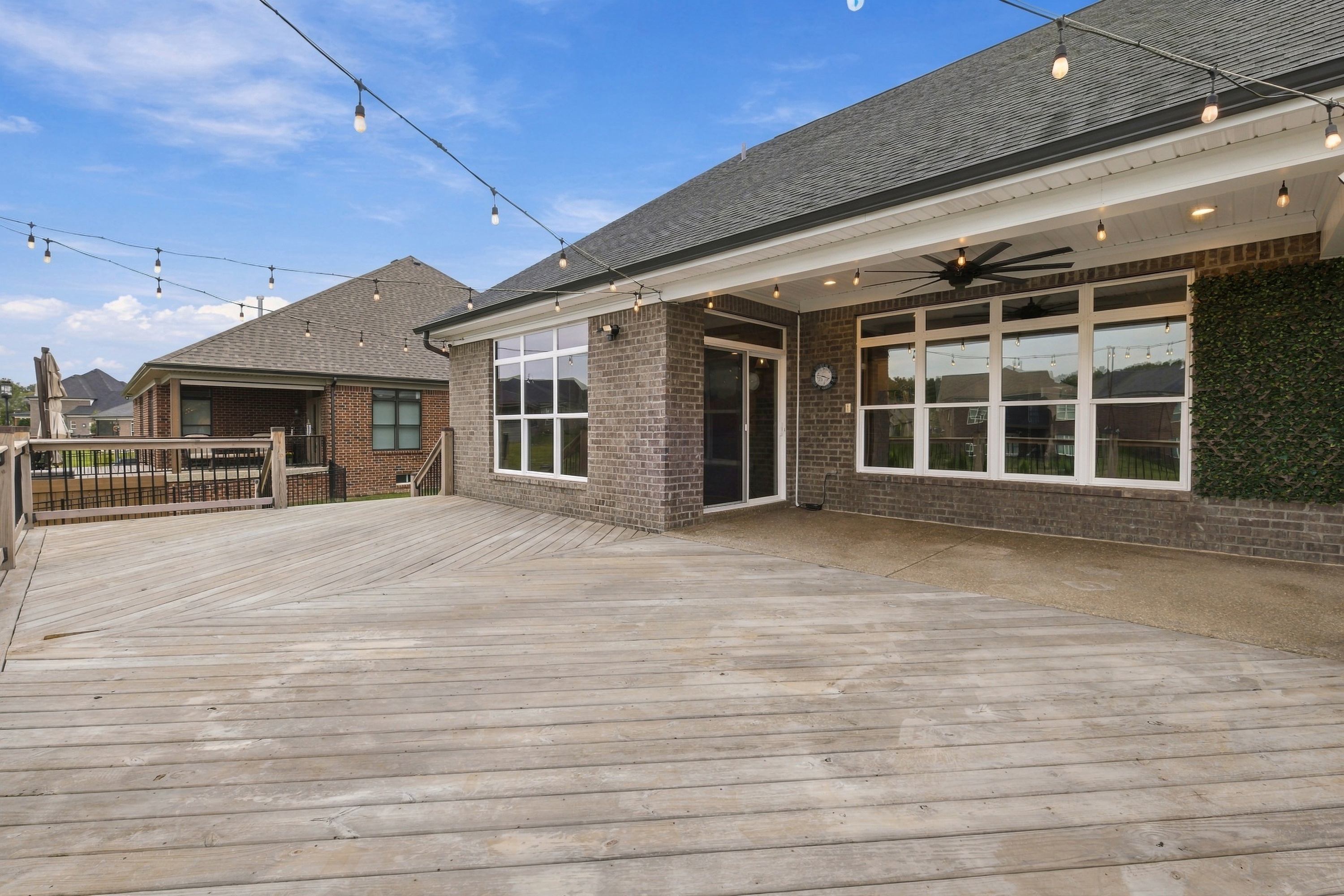  2008 Scenic Lakes Drive, Louisville, KY 40245 - 物件實景