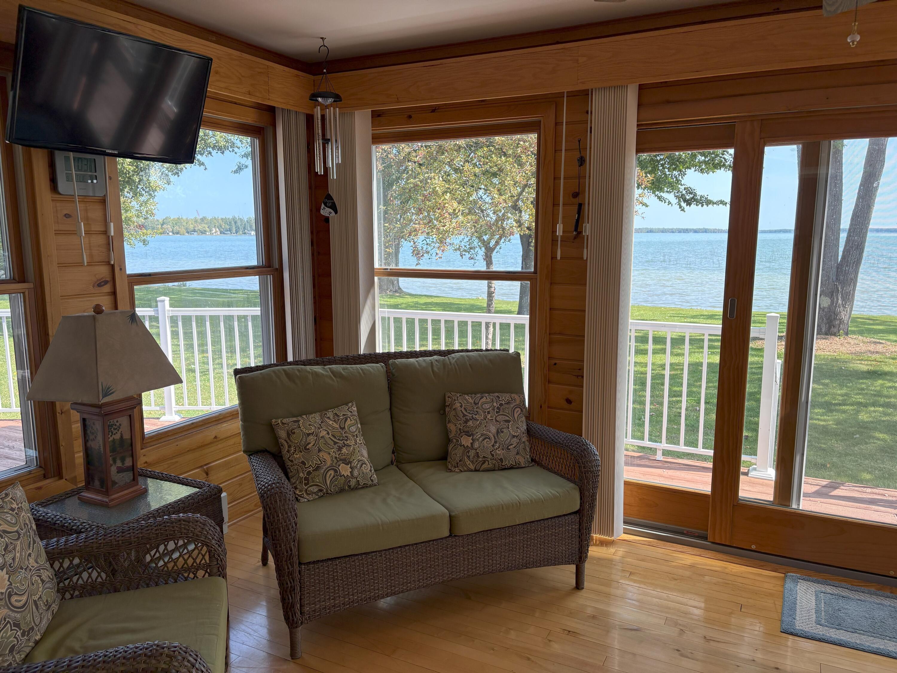 Posen, Michigan, 49776, United States, 3 Bedrooms Bedrooms, ,2 BathroomsBathrooms,Residential,For Sale,2007522