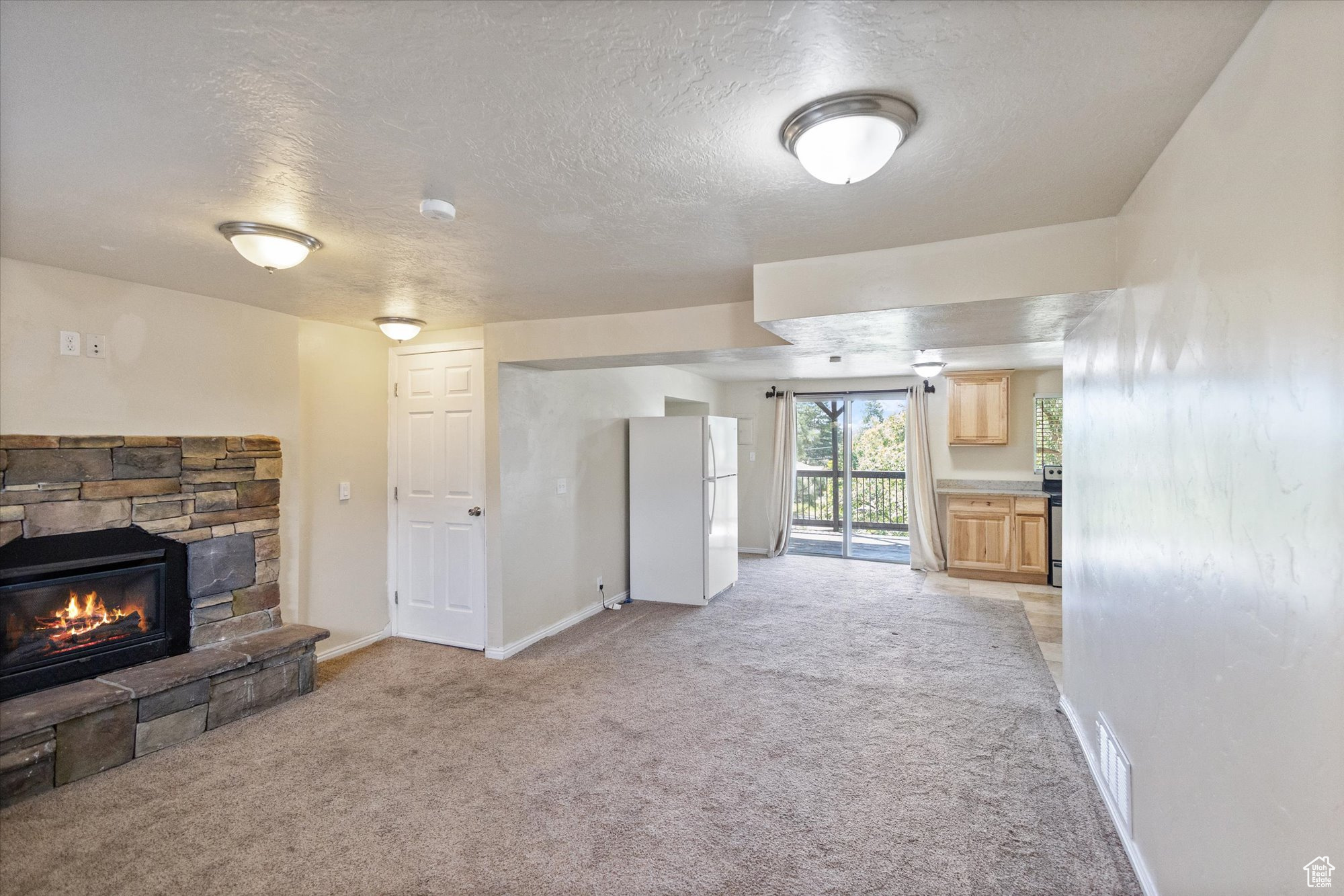 Sandy, Utah, 84093, United States, 7 Bedrooms Bedrooms, ,Residential,For Sale,1974331