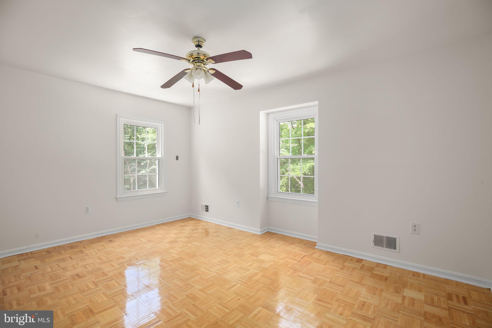 Fairfax Station, Virginia, 22039, United States, 4 Bedrooms Bedrooms, ,3 BathroomsBathrooms,Residential,For Sale,2049120