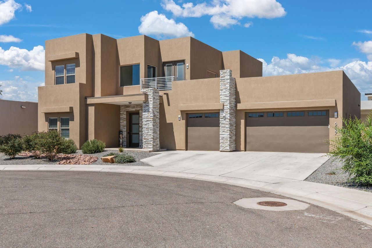 Albuquerque, New Mexico, 87120, United States, 5 Bedrooms Bedrooms, ,5 BathroomsBathrooms,Residential,For Sale,1940027