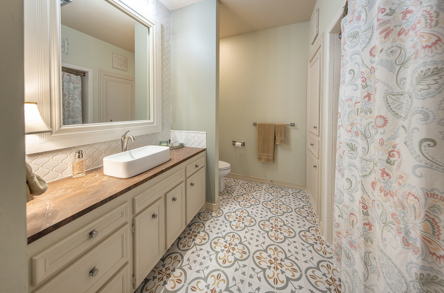 Lubbock, Texas, 79424, United States, 3 Bedrooms Bedrooms, ,3 BathroomsBathrooms,Residential,For Sale,1969049