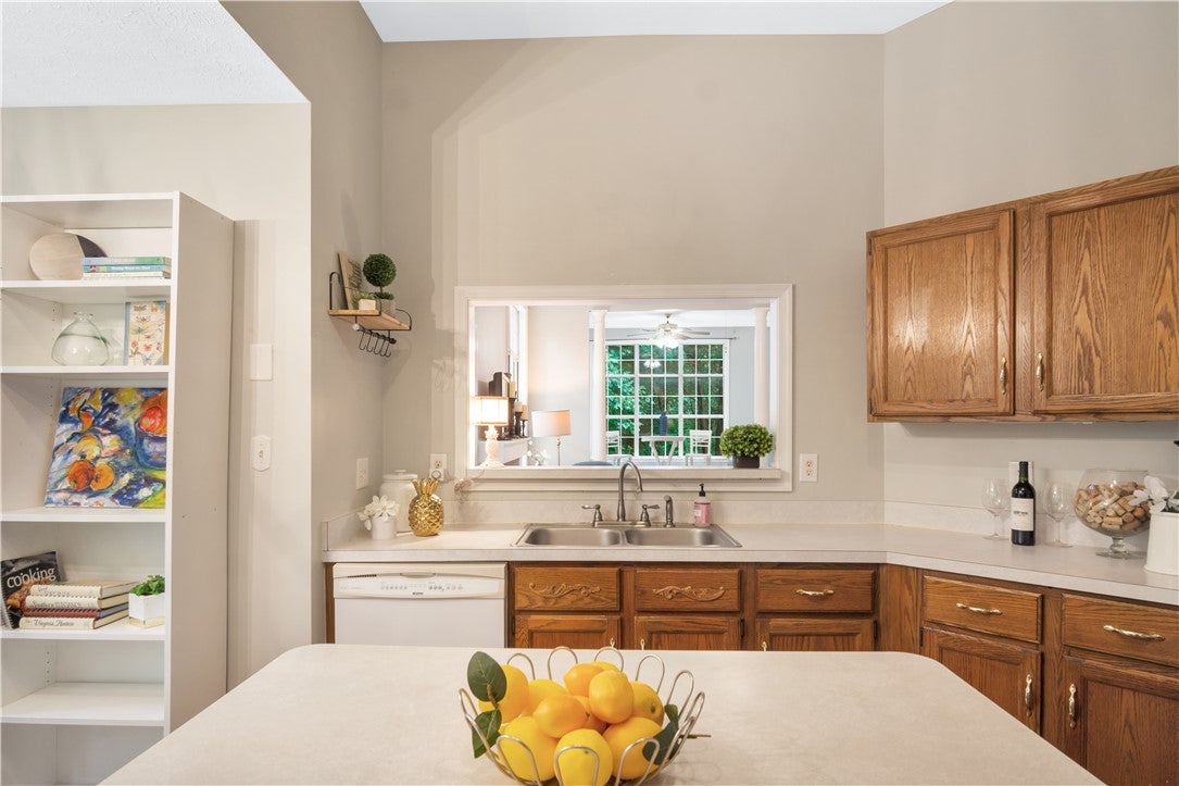 Williamsburg, Virginia, 23185, United States, 4 Bedrooms Bedrooms, ,3 BathroomsBathrooms,Residential,For Sale,1901513