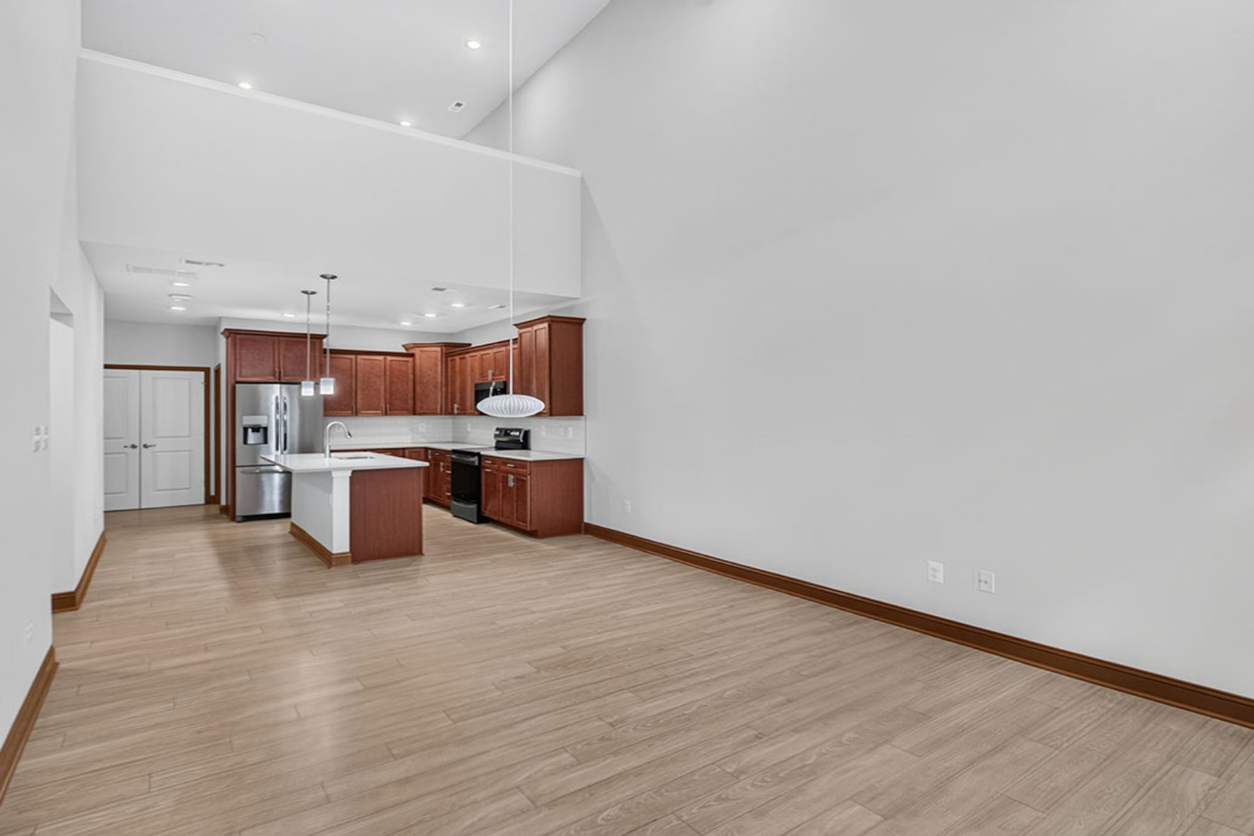  23134 Waggoner Ave - 物件實景