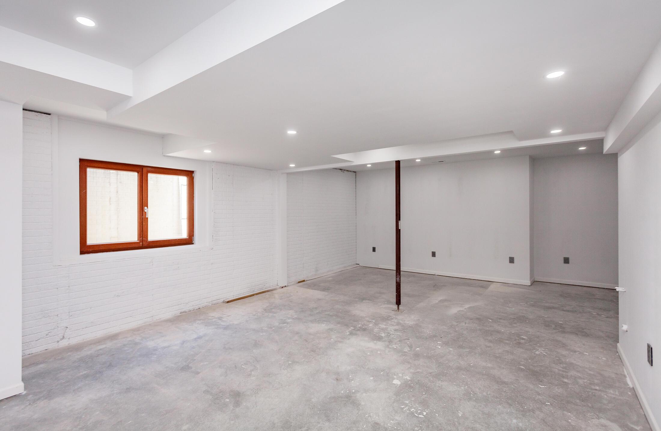 Ames, Iowa, 50014, United States, 4 Bedrooms Bedrooms, ,5 BathroomsBathrooms,Residential,For Sale,1801631