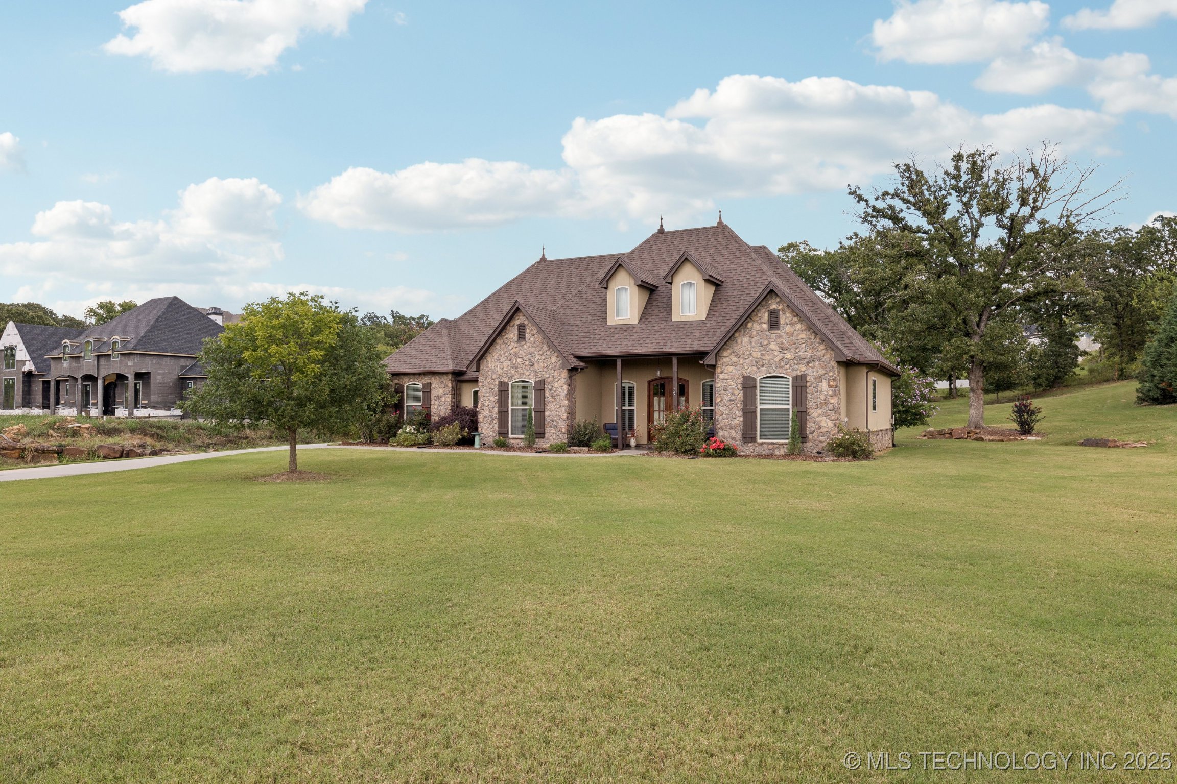 Sapulpa, Oklahoma, 74066, United States, 4 Bedrooms Bedrooms, ,4 BathroomsBathrooms,Residential,For Sale,1940003