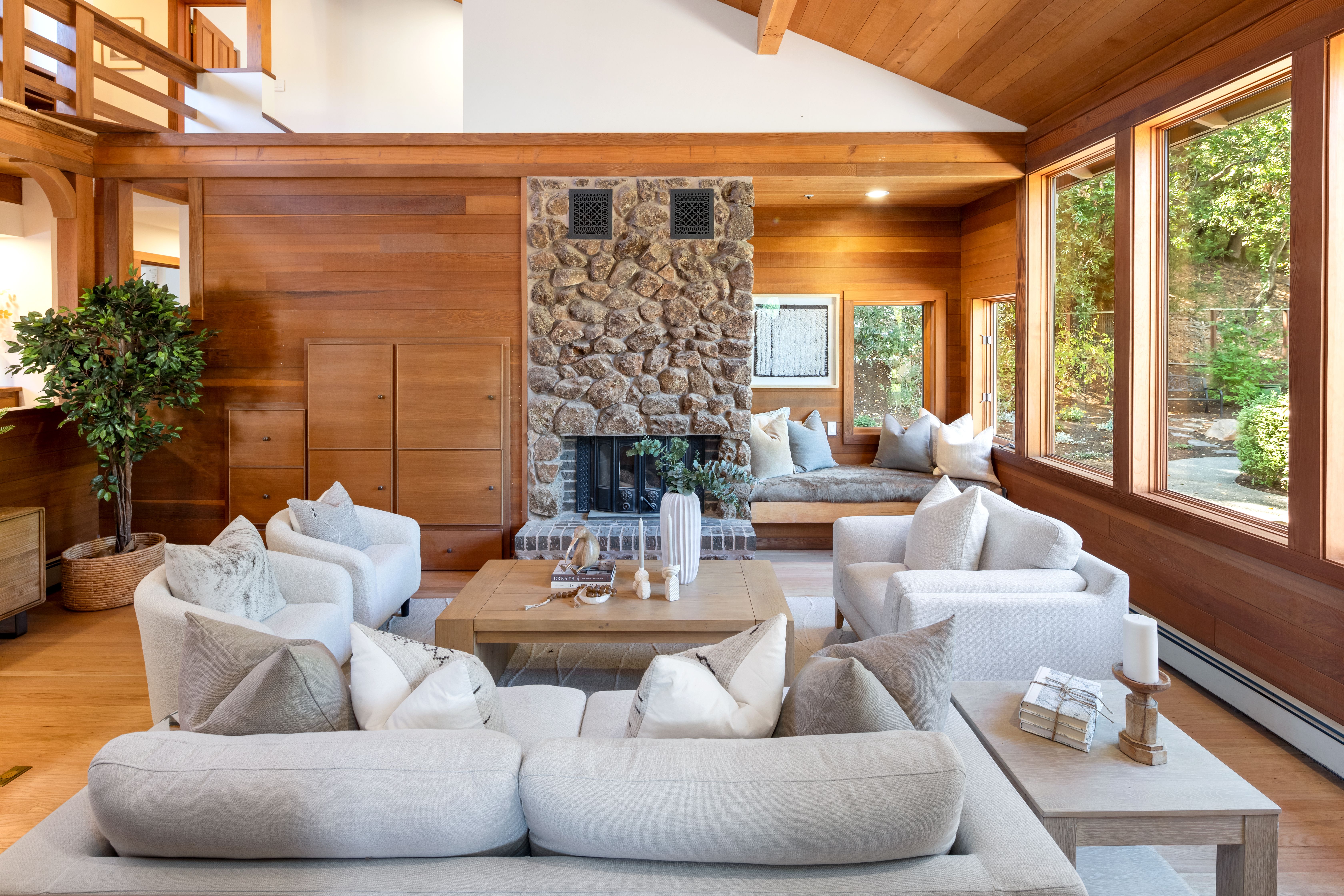  Private Retreat with Acreage - 物件實景