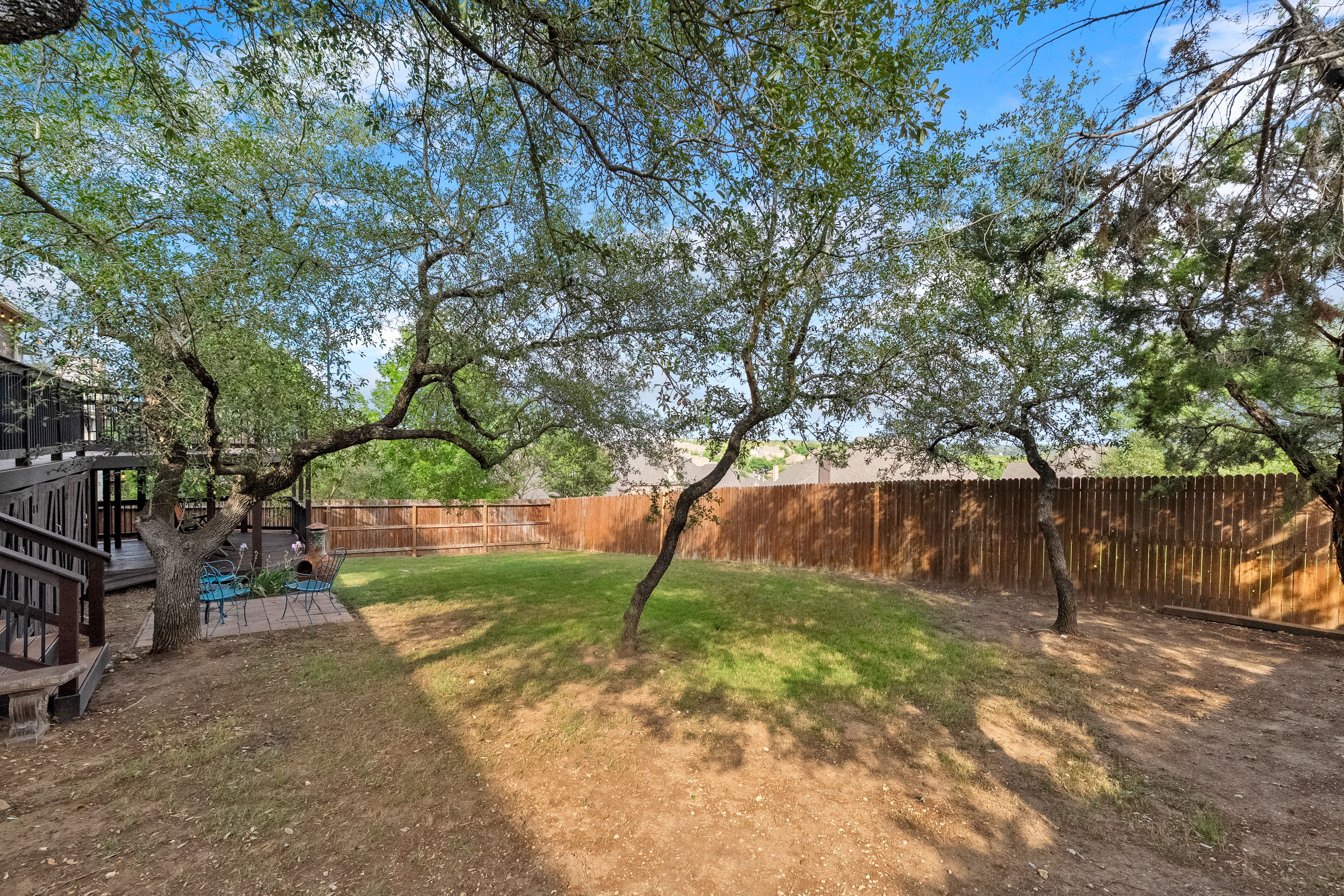  Thoughtfully Designed with Exceptional Floor Plan - 物件實景