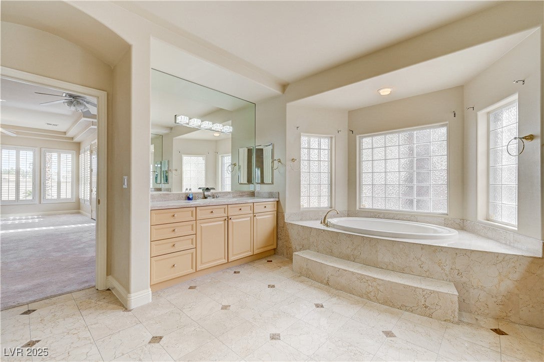 Las Vegas, Nevada, 89117, United States, 4 Bedrooms Bedrooms, ,5 BathroomsBathrooms,Residential,For Sale,2005418