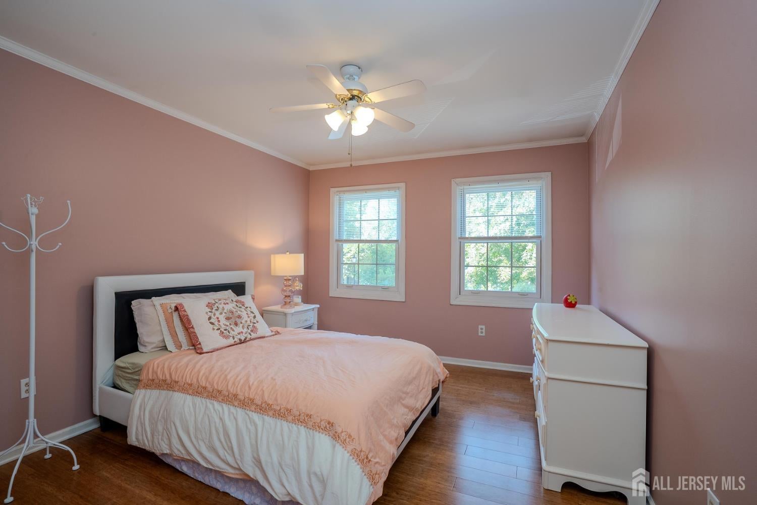 South Brunswick, New Jersey, 08824, United States, 3 Bedrooms Bedrooms, ,3 BathroomsBathrooms,Residential,For Sale,1980206