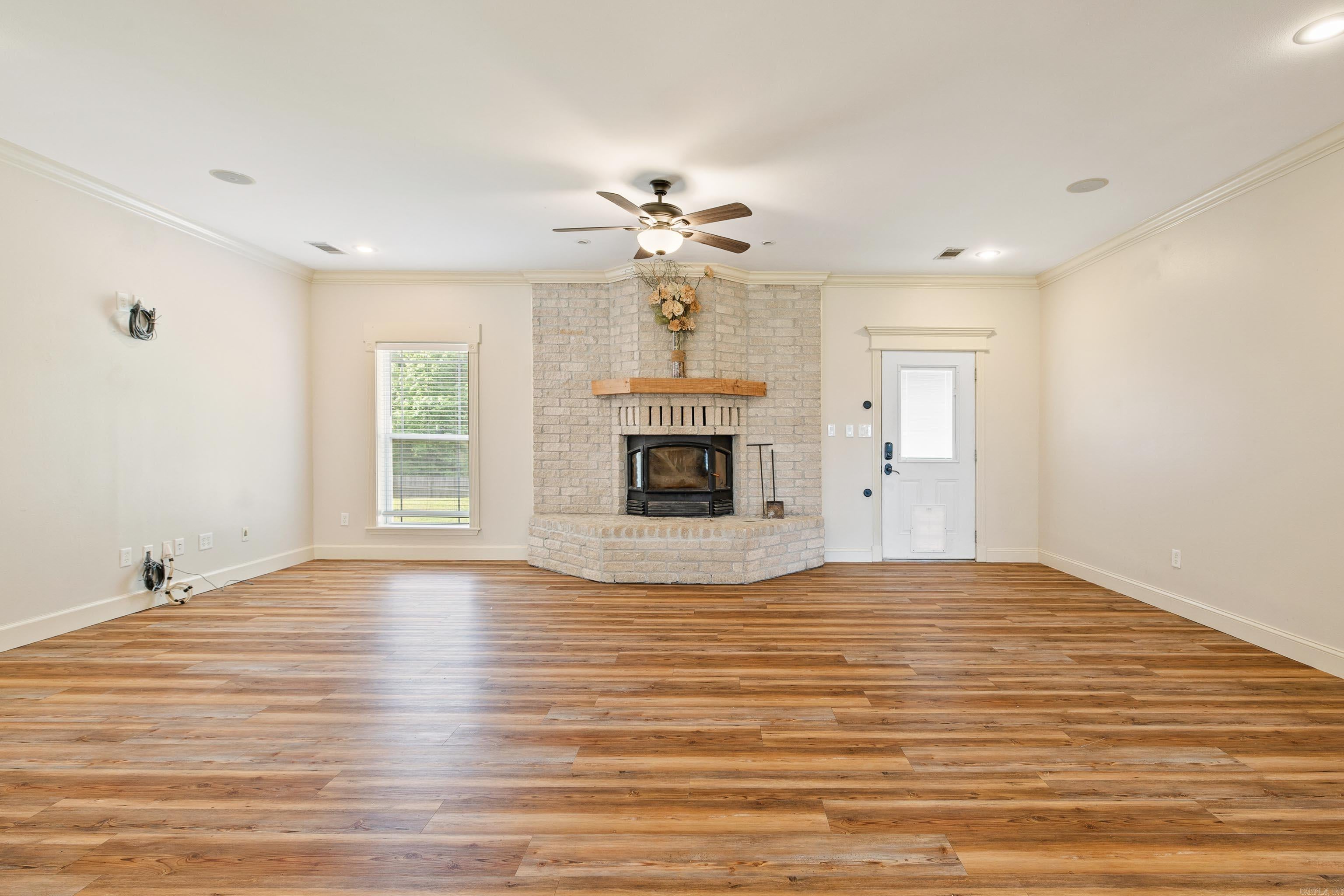 Benton, Arkansas, 72019, United States, 4 Bedrooms Bedrooms, ,4 BathroomsBathrooms,Residential,For Sale,2048594