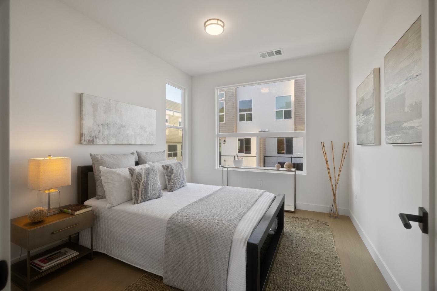 Pacifica, California, 94044, United States, 4 Bedrooms Bedrooms, ,4 BathroomsBathrooms,Residential,For Sale,2003276