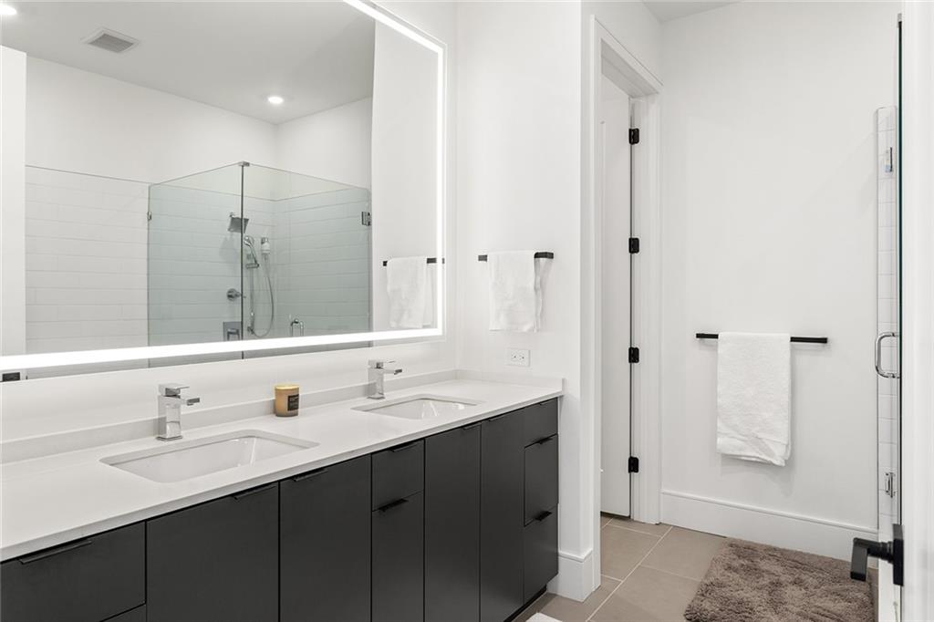 Atlanta, Georgia, 30318, United States, 2 Bedrooms Bedrooms, ,3 BathroomsBathrooms,Residential,For Sale,1849919