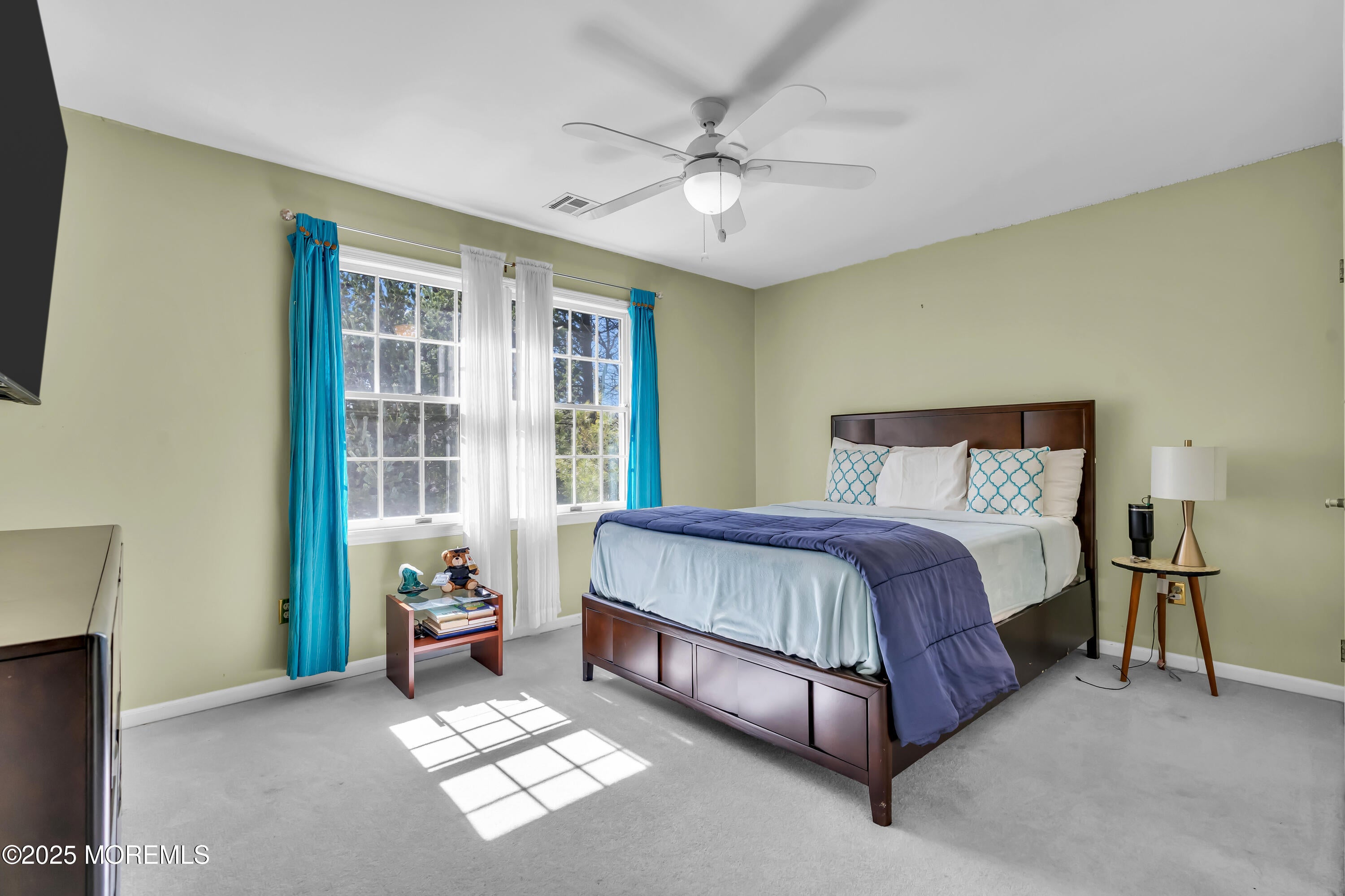 Manalapan, New Jersey, 07726, United States, 6 Bedrooms Bedrooms, ,5 BathroomsBathrooms,Residential,For Sale,1976013