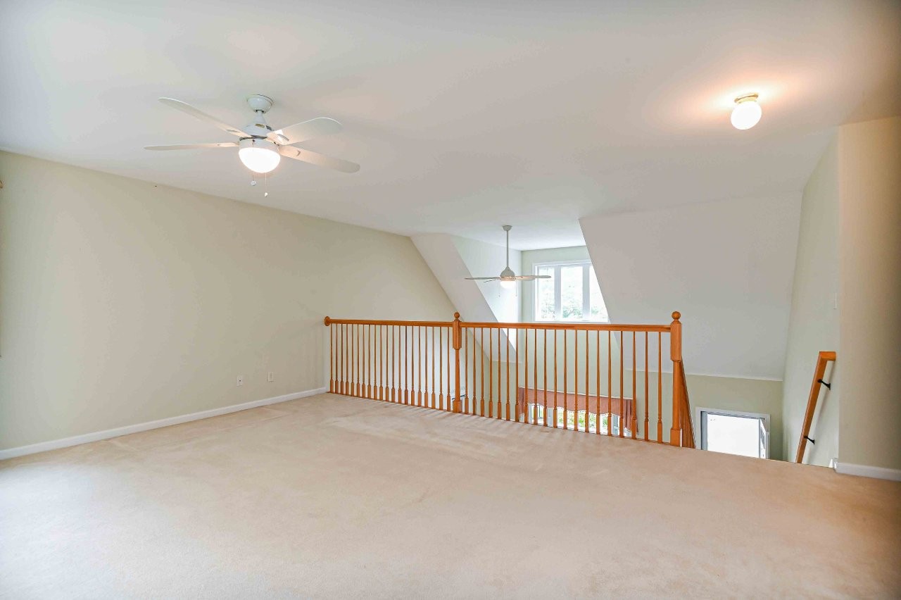 York, Maine, 03909, United States, 2 Bedrooms Bedrooms, ,2 BathroomsBathrooms,Residential,For Sale,1896893