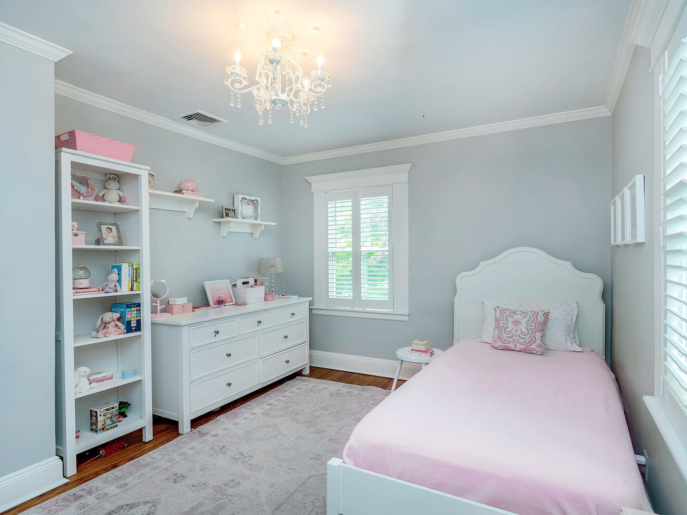  28 Monroe Street, Port Washington, NY, 11050 - 物件實景