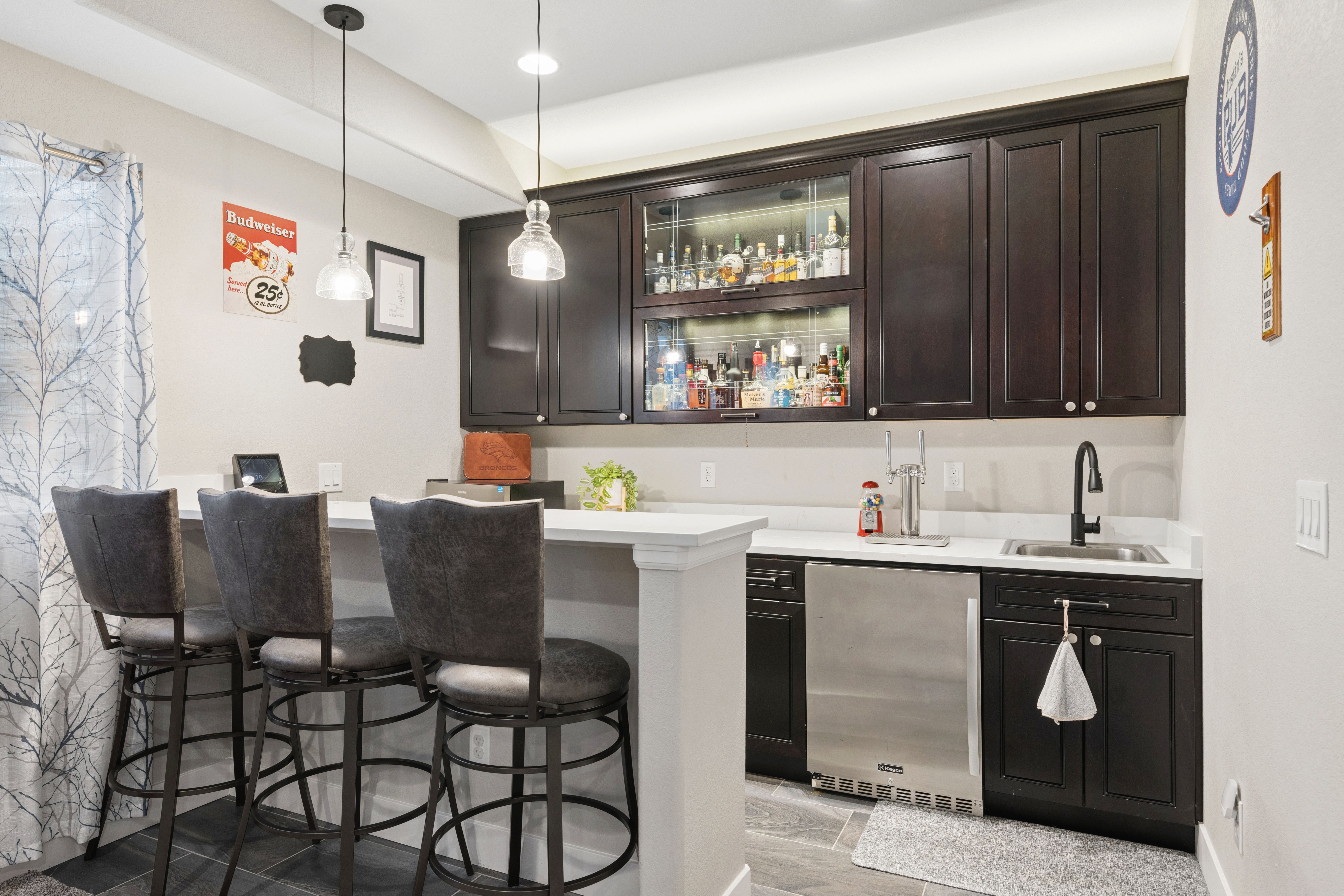 Beautiful Home Located in the Highly Desirable Haven at York Street Community - 物件實景