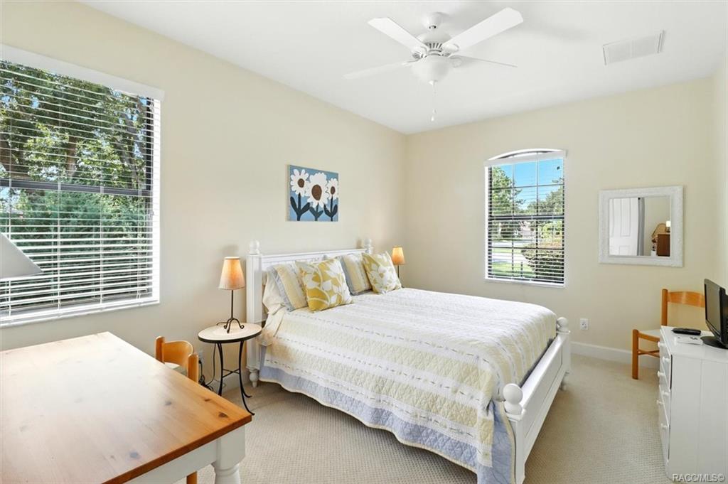 Homosassa, Florida, 34446, United States, 4 Bedrooms Bedrooms, ,4 BathroomsBathrooms,Residential,For Sale,1934205