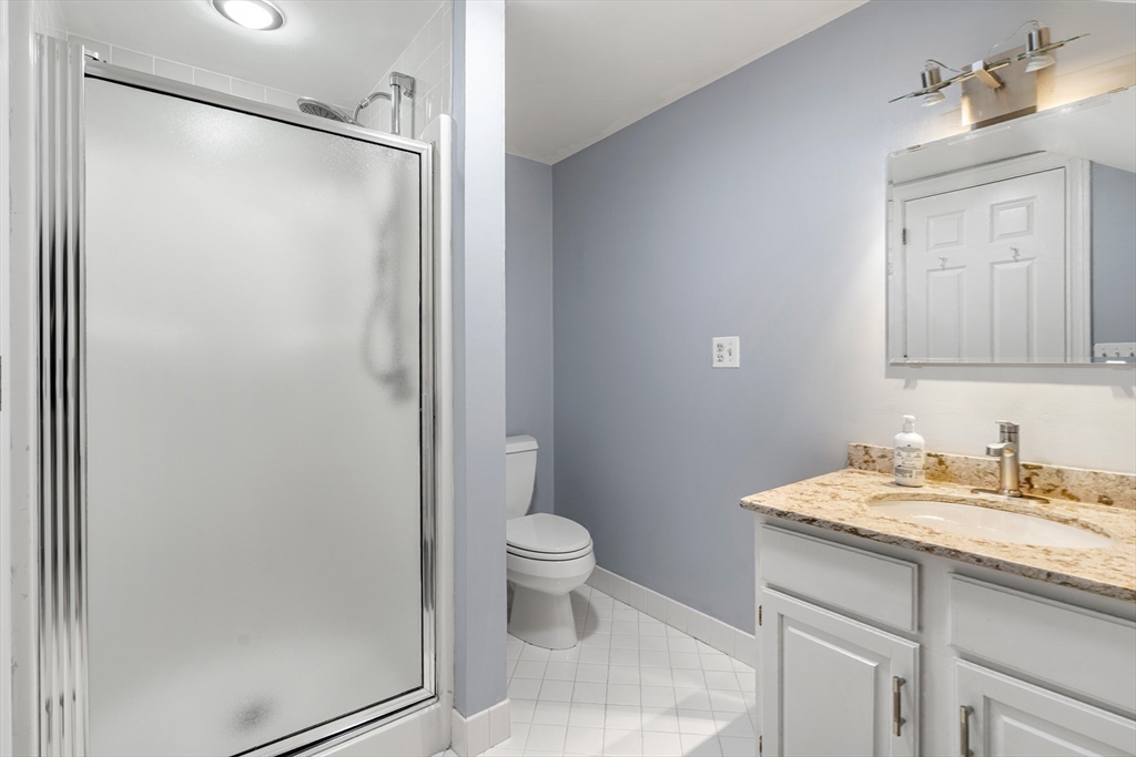 Lexington, Massachusetts, 02421, United States, 4 Bedrooms Bedrooms, ,3 BathroomsBathrooms,Residential,For Sale,1991993