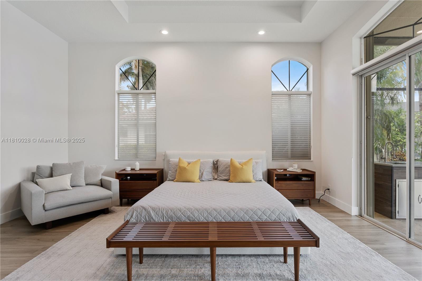 Weston, Florida, 33327, United States, 5 Bedrooms Bedrooms, ,5 BathroomsBathrooms,Residential,For Sale,1837536