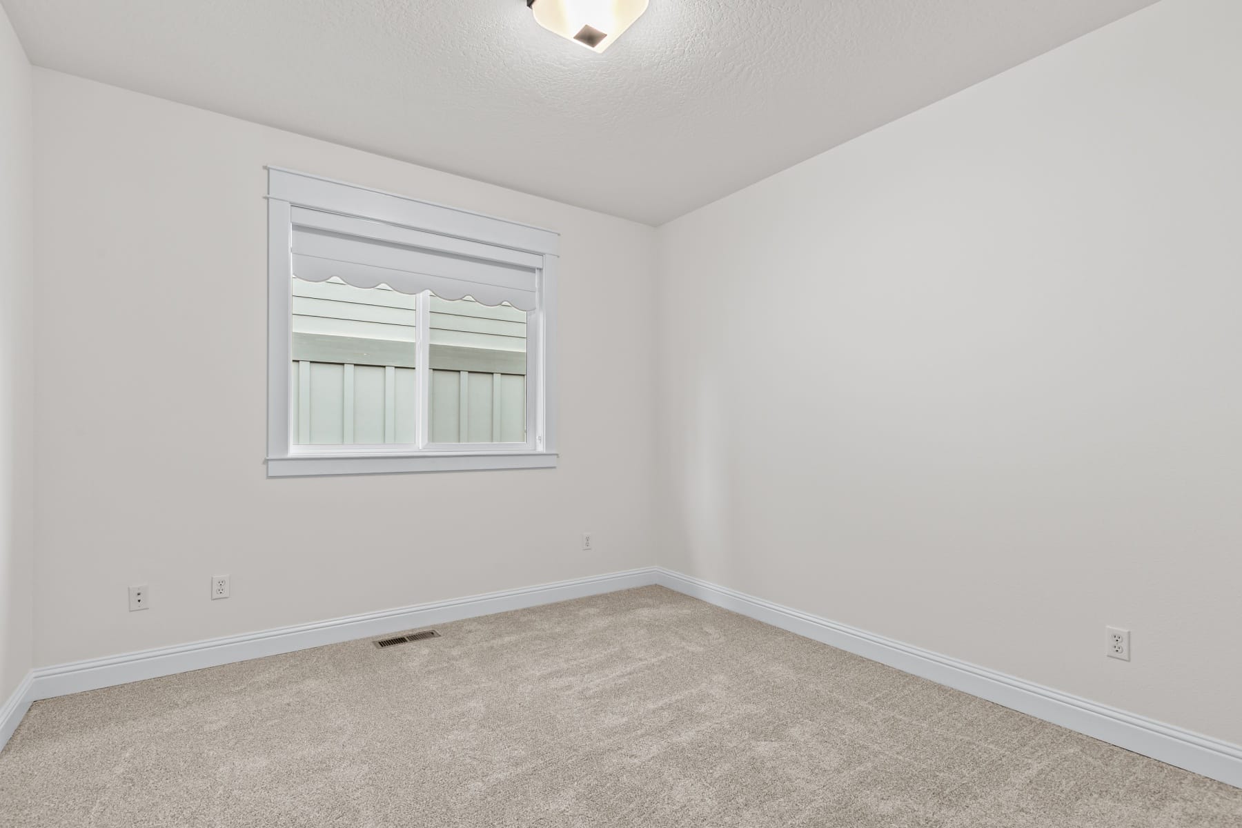  4310 Vista Pointe Drive Medford, OR 97504 - 物件實景