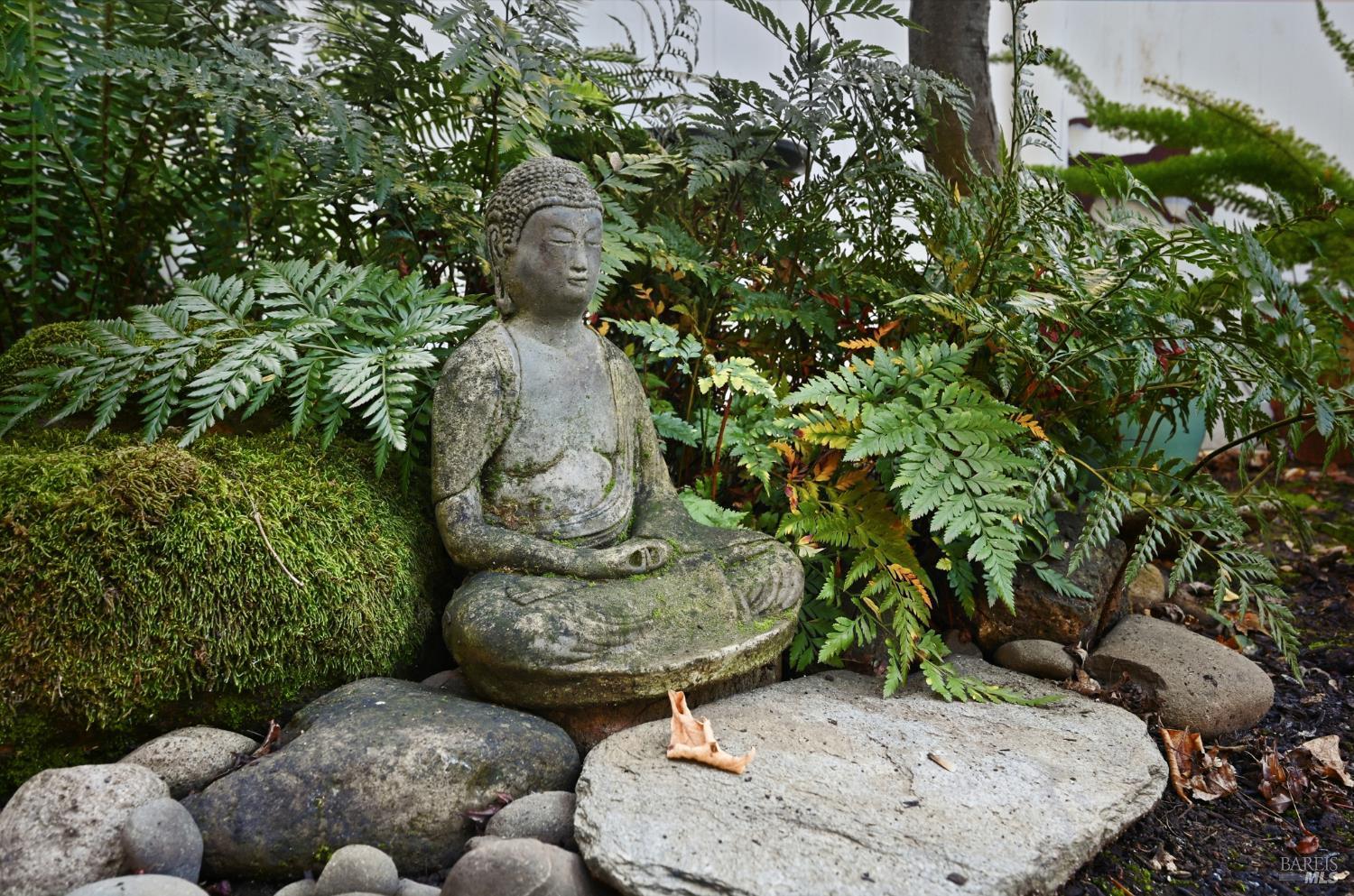 Santa Rosa, California, 95404, United States, 3 Bedrooms Bedrooms, ,2 BathroomsBathrooms,Residential,For Sale,2001731